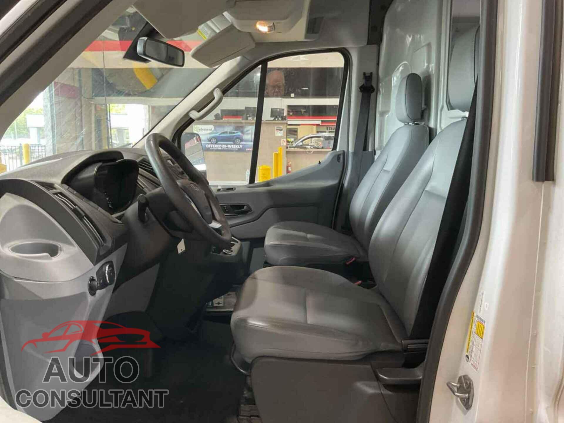 FORD TRANSIT-250 2018 - 1FTYR2CM6JKA51172