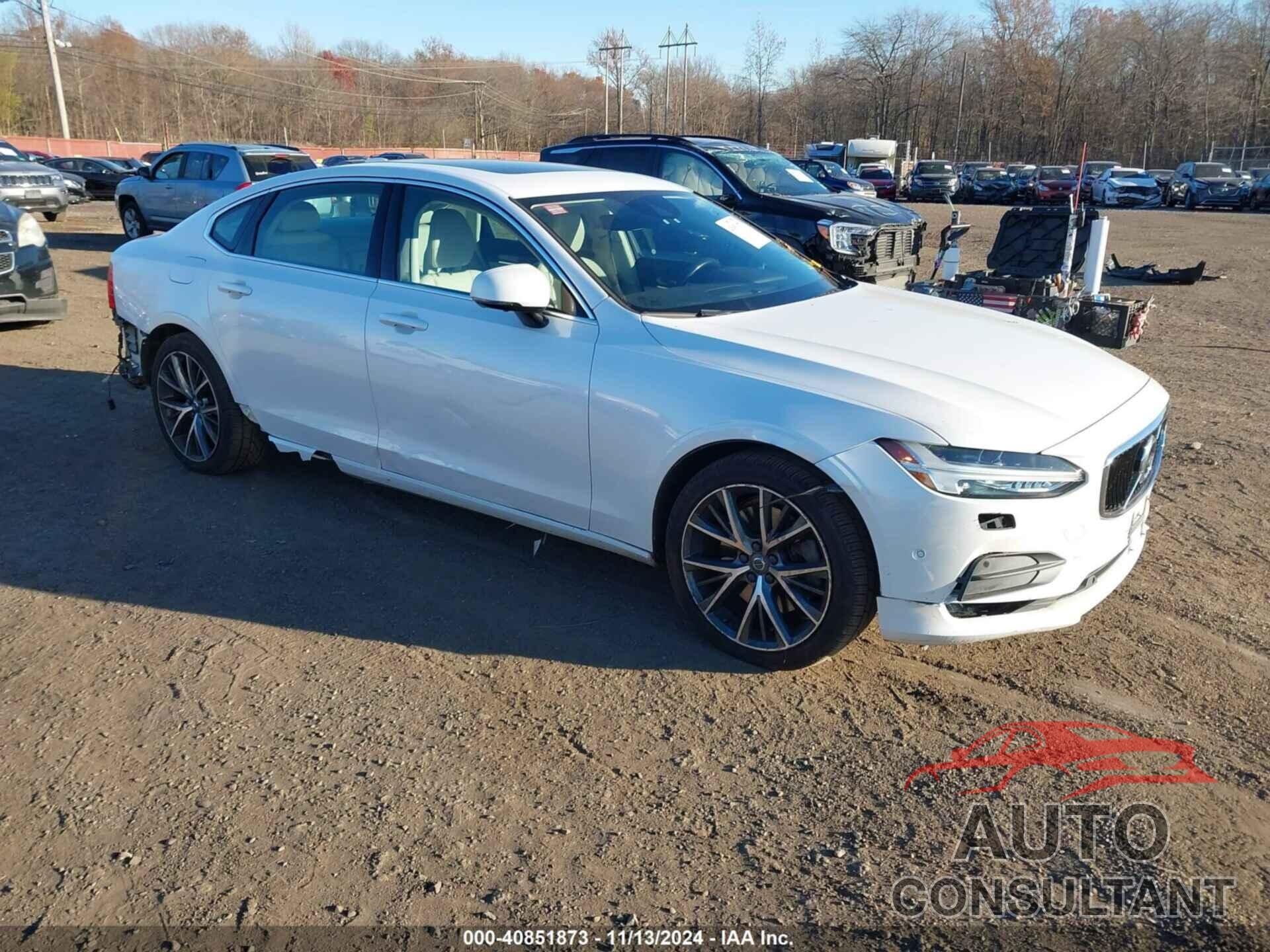 VOLVO S90 2018 - LVY992MK2JP007781