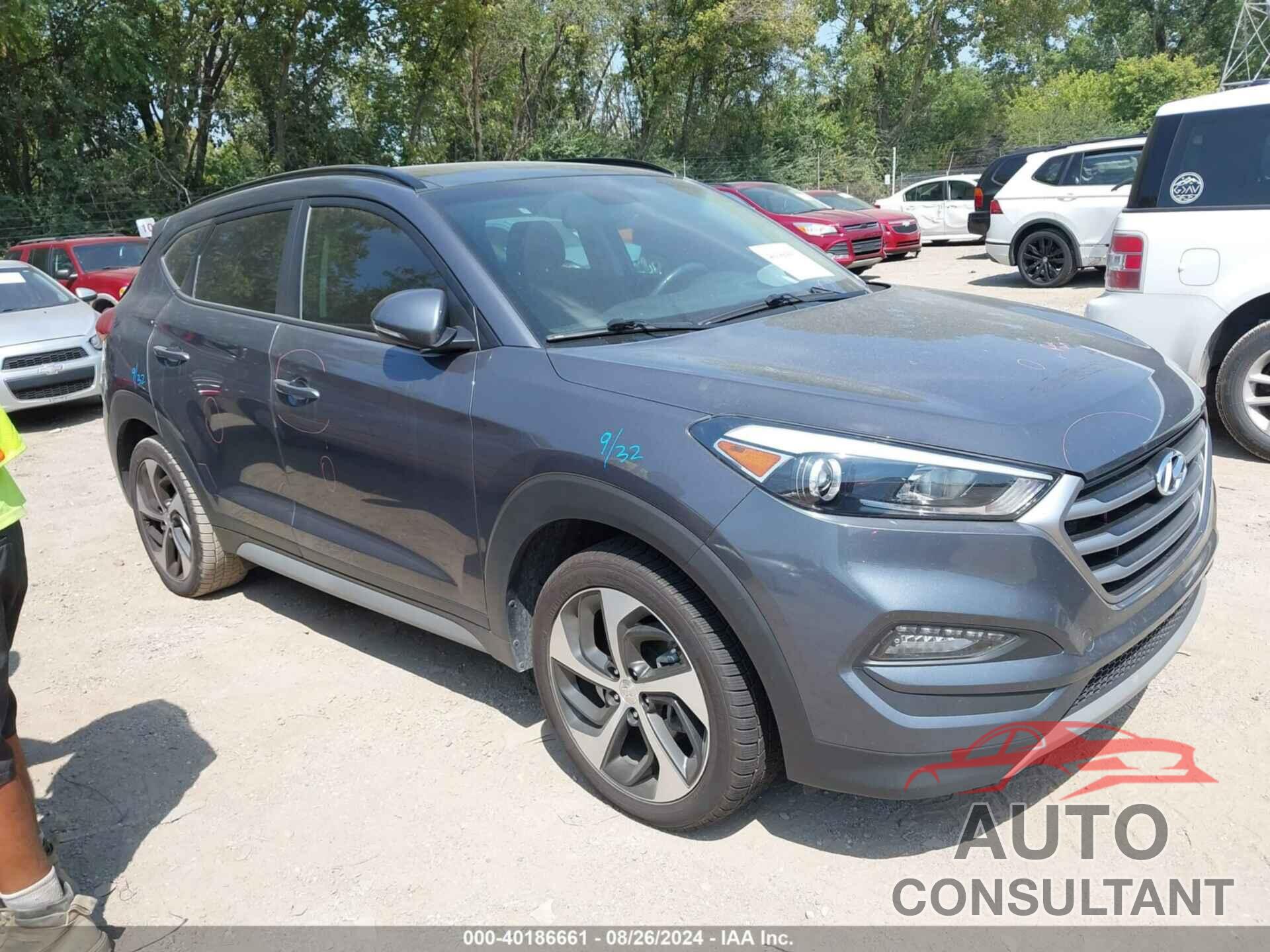 HYUNDAI TUCSON 2018 - KM8J33A21JU794851