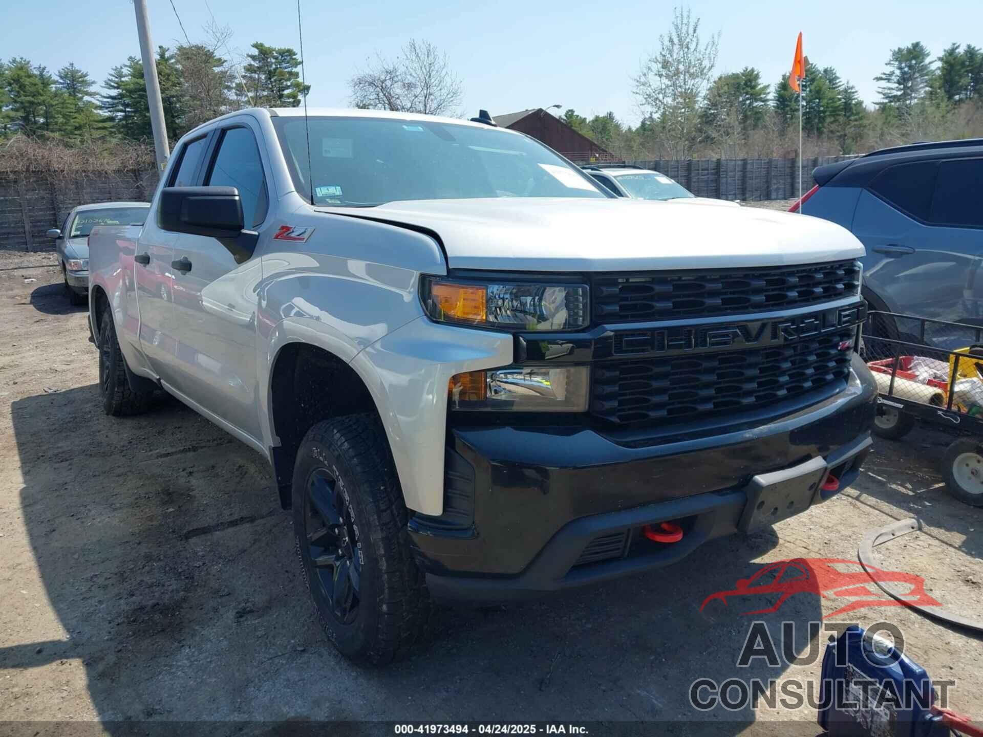 CHEVROLET SILVERADO 1500 2019 - 1GCRYCEF3KZ240687