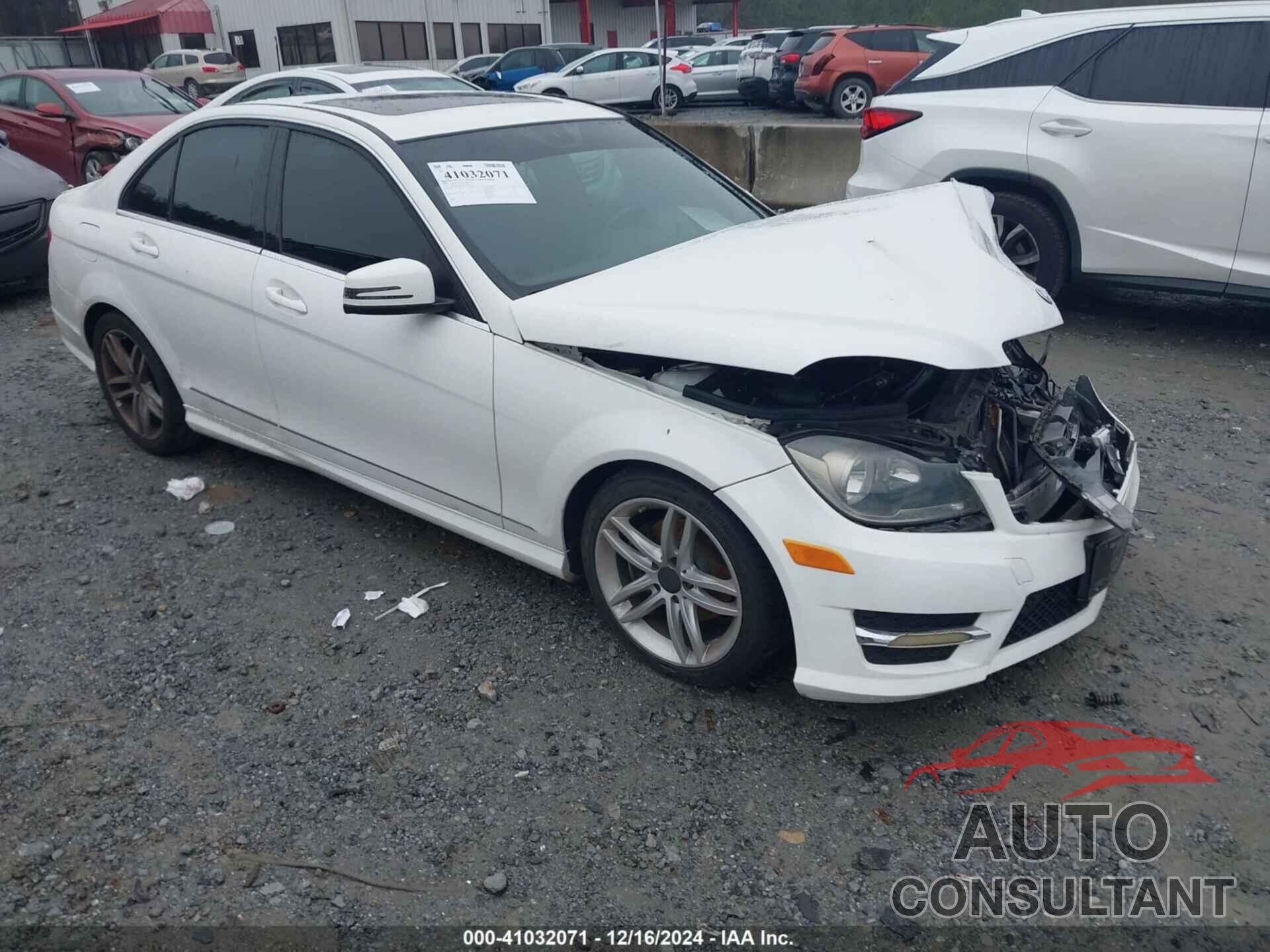 MERCEDES-BENZ C 250 2013 - WDDGF4HB5DA772378
