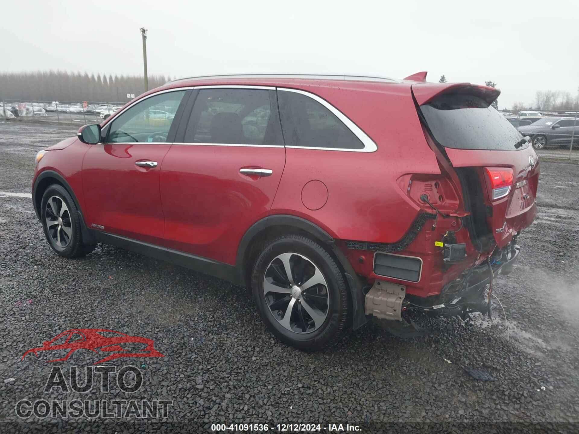 KIA SORENTO 2017 - 5XYPHDA54HG324101