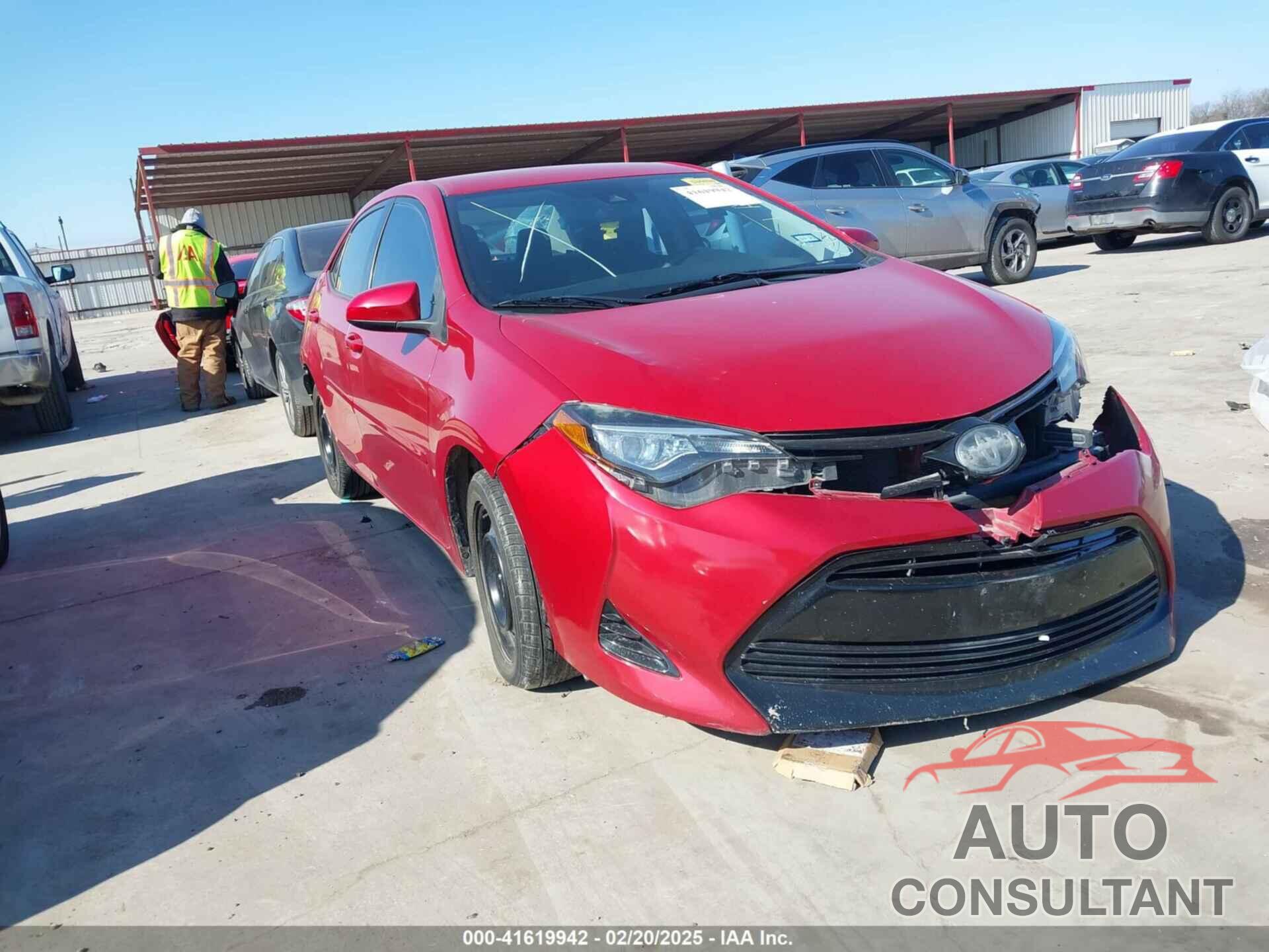 TOYOTA COROLLA 2018 - 5YFBURHE1JP846582