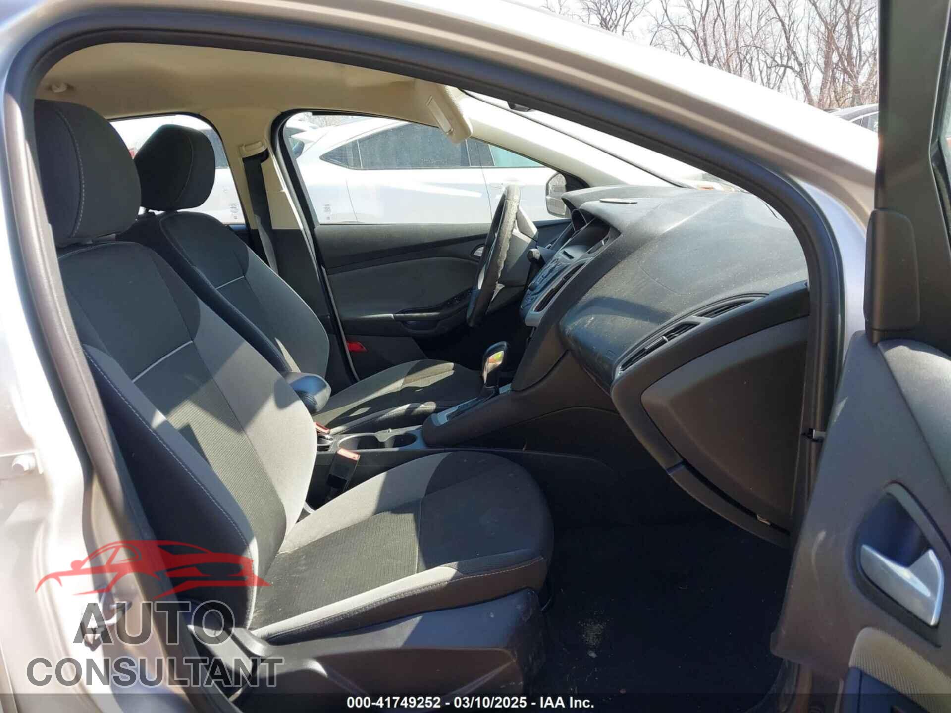 FORD FOCUS 2014 - 1FADP3F24EL239148