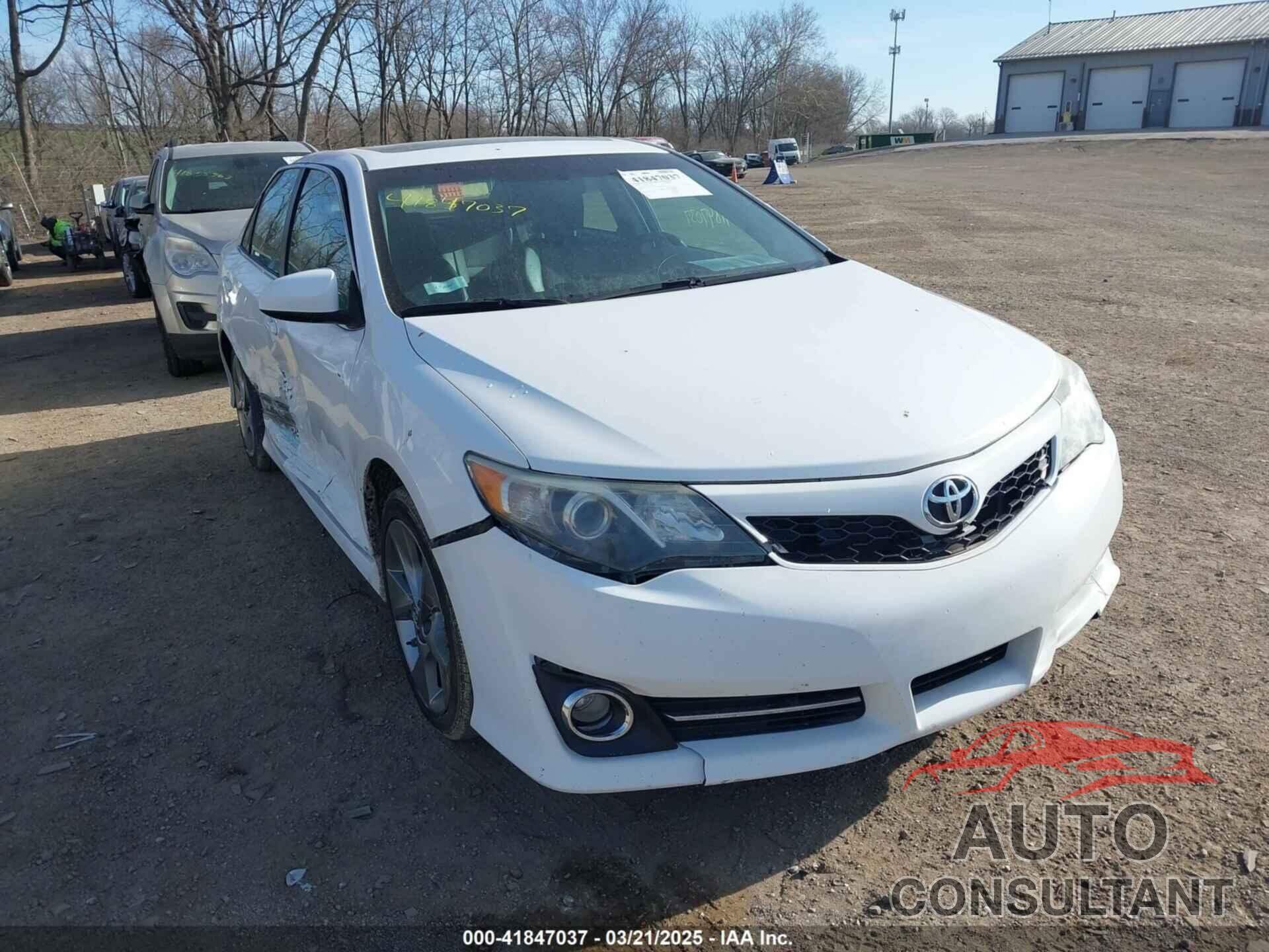 TOYOTA CAMRY 2014 - 4T1BF1FK0EU837400