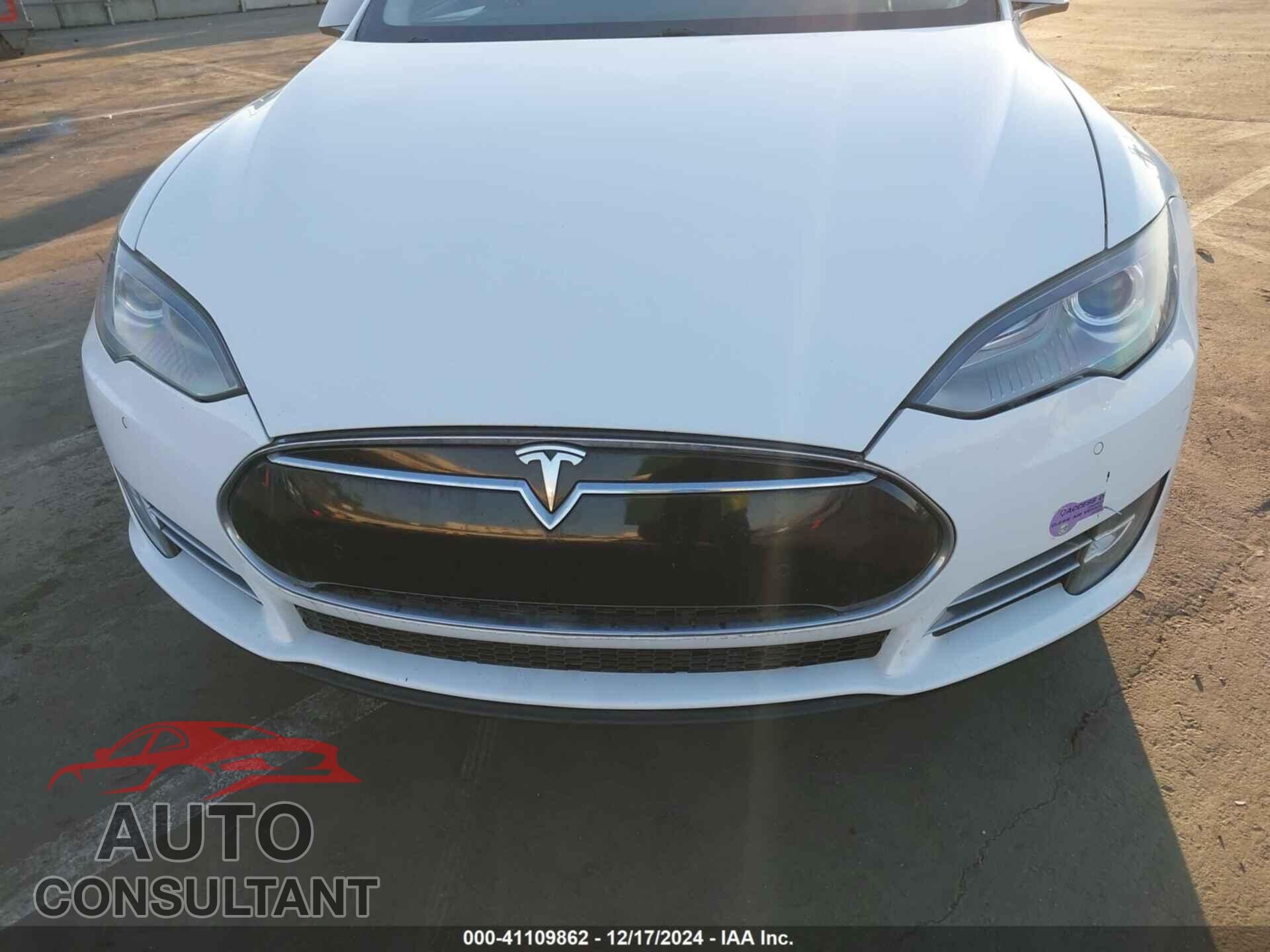 TESLA MODEL S 2013 - 5YJSA1DN5DFP27711