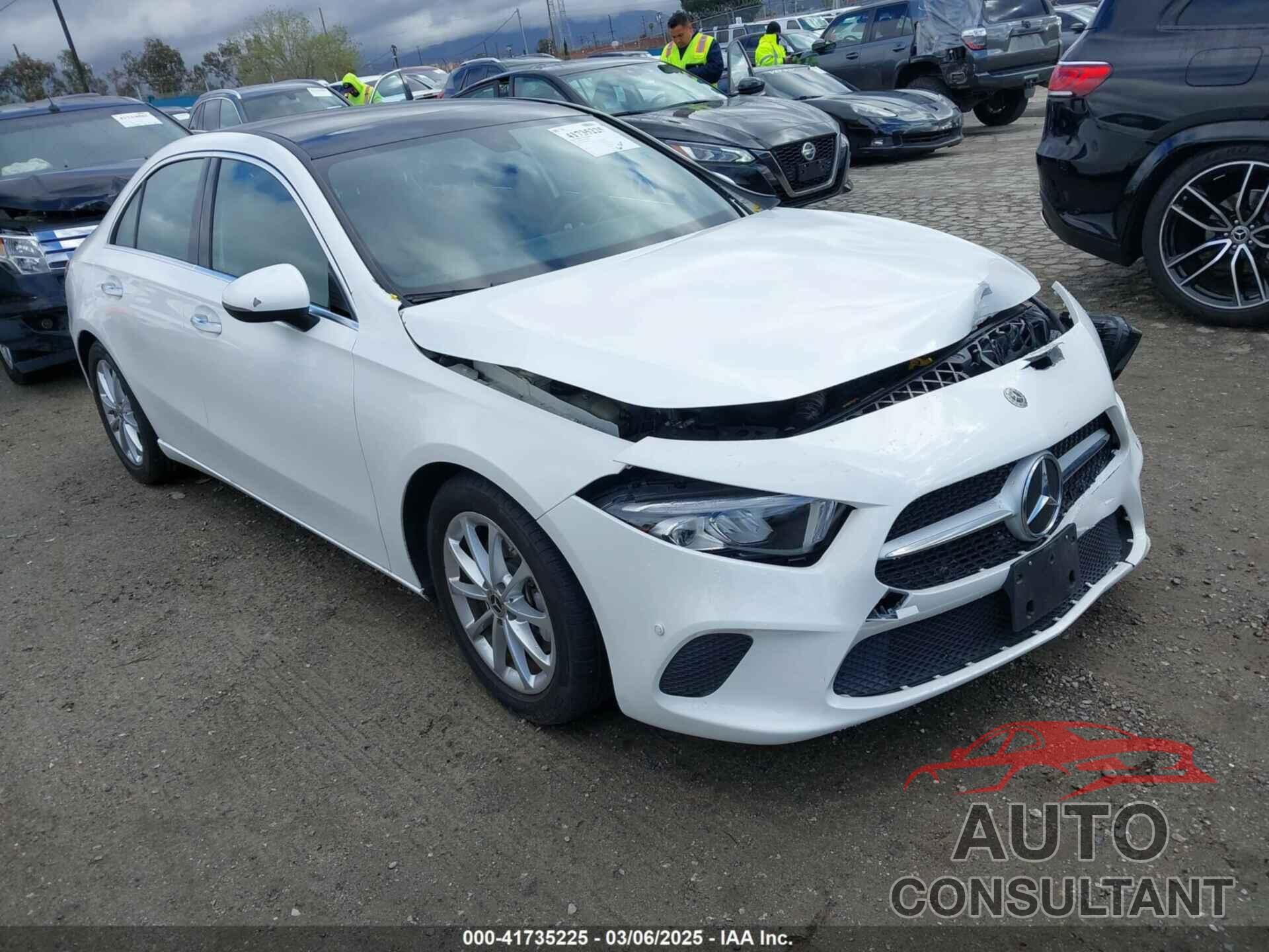 MERCEDES-BENZ A 220 2021 - W1K3G4EBXMJ268649