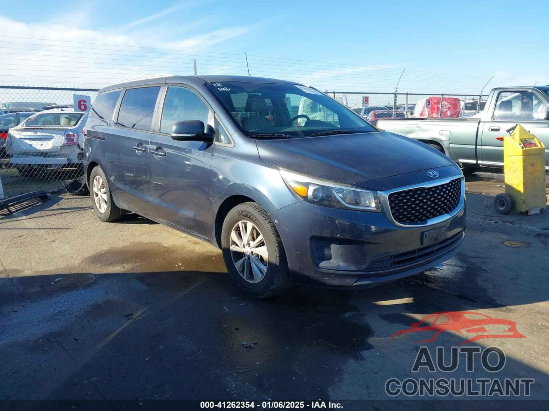 KIA SEDONA 2017 - KNDMB5C14H6245132