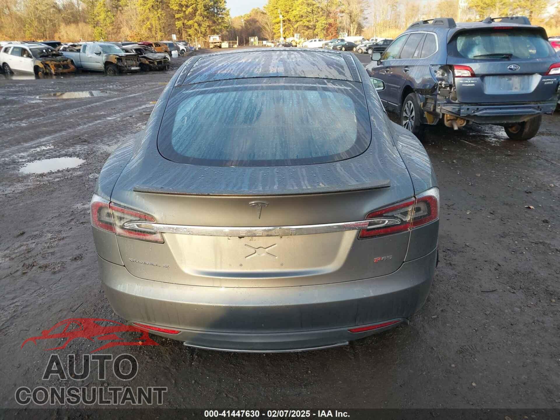 TESLA MODEL S 2013 - 5YJSA1DP3DFP08141