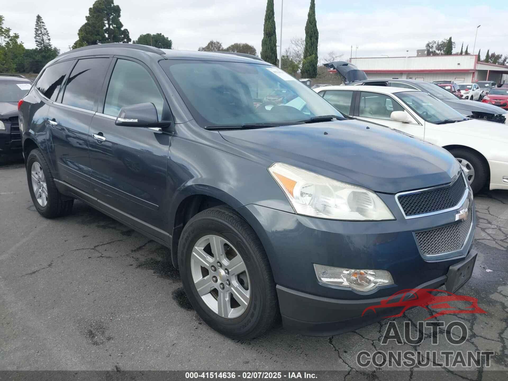 CHEVROLET TRAVERSE 2011 - 1GNKRGED2BJ256941
