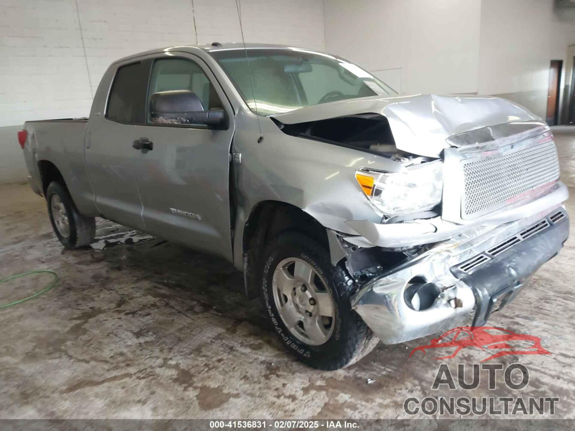 TOYOTA TUNDRA 2010 - 5TFUM5F18AX005636