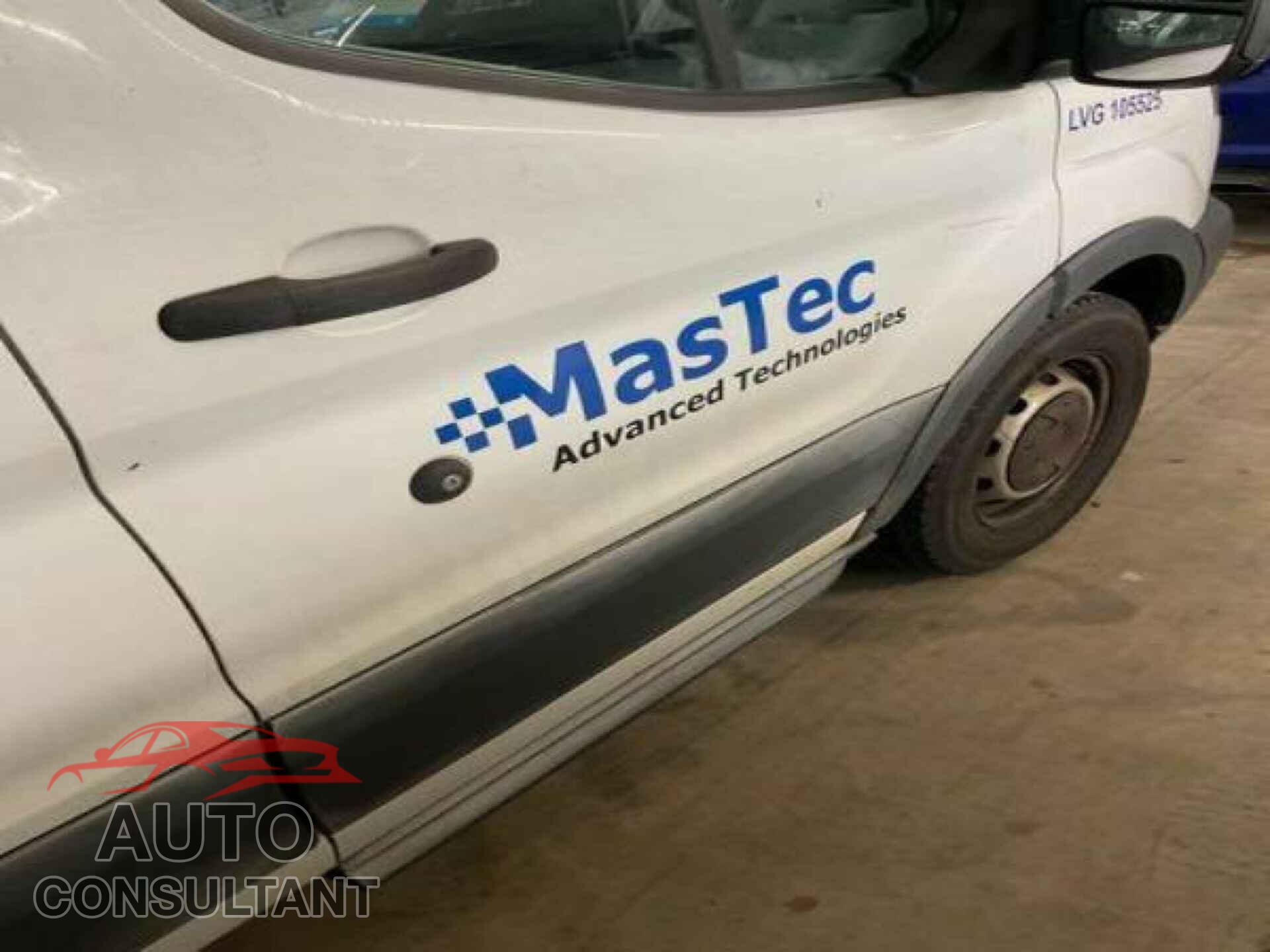 FORD TRANSIT 2015 - 1FTNE1YM4FKB00989