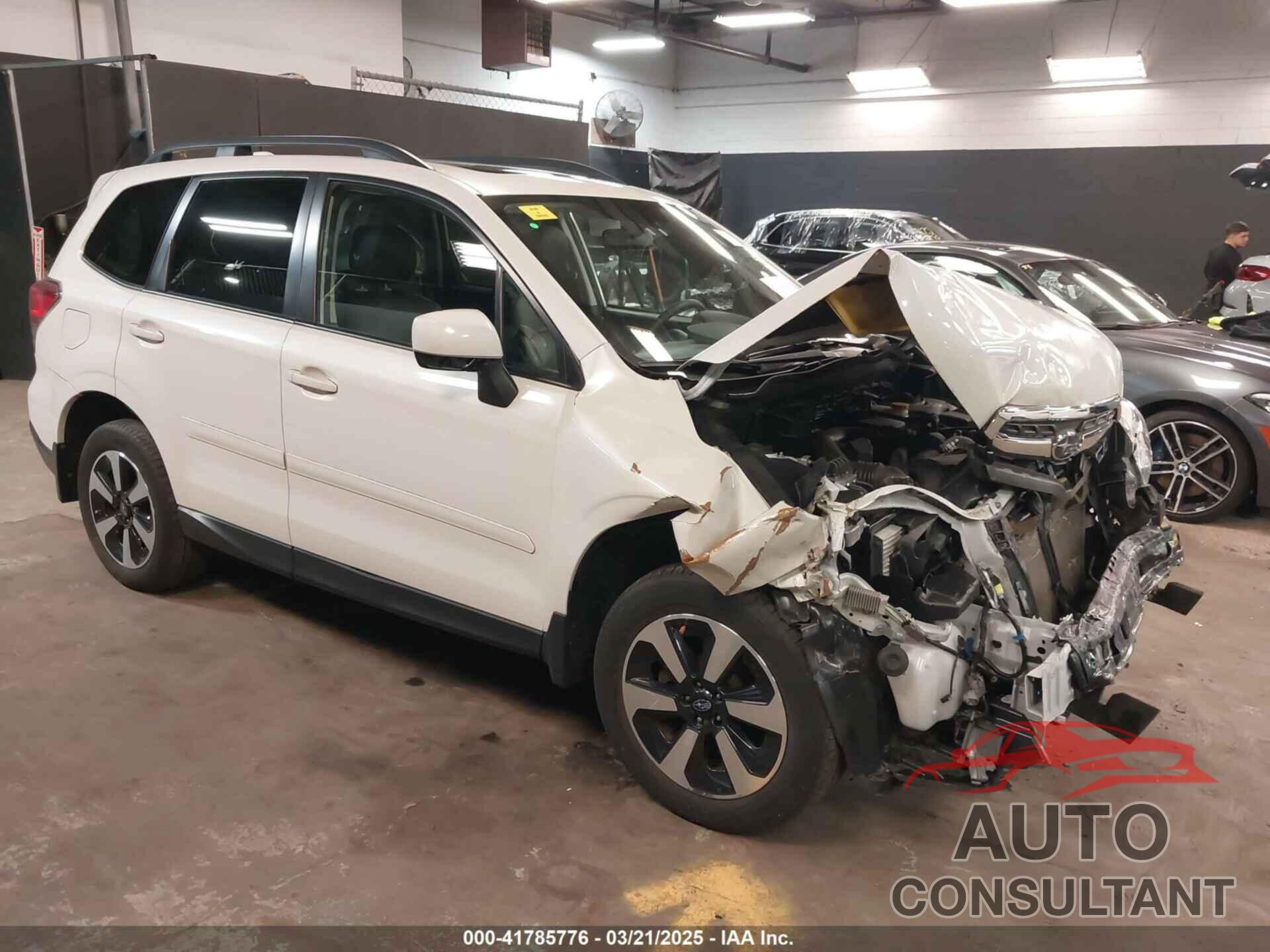 SUBARU FORESTER 2018 - JF2SJAEC3JH601230