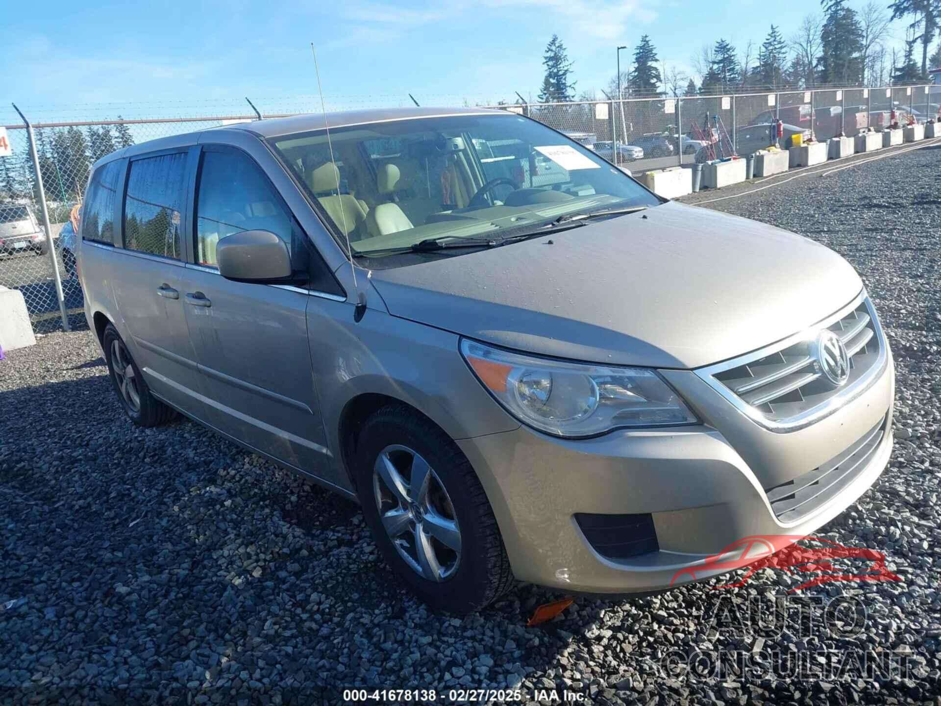 VOLKSWAGEN ROUTAN 2009 - 2V8HW54X89R575119