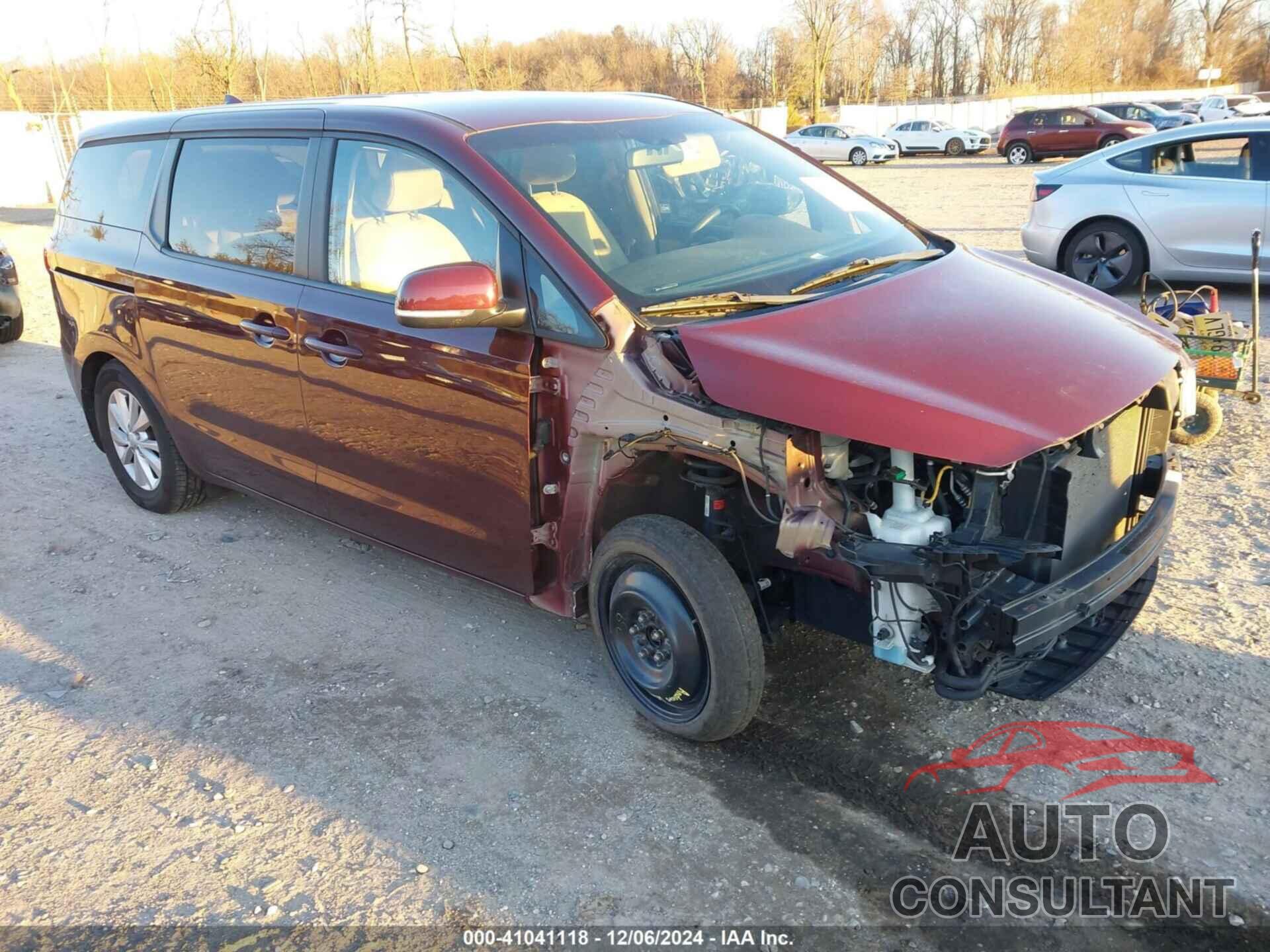 KIA SEDONA 2018 - KNDMB5C14J6381959