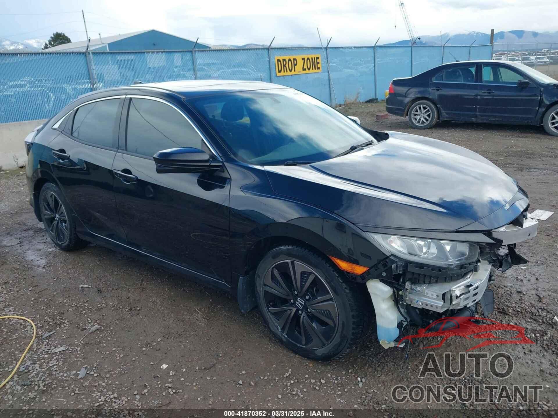 HONDA CIVIC 2018 - SHHFK7H5XJU211821