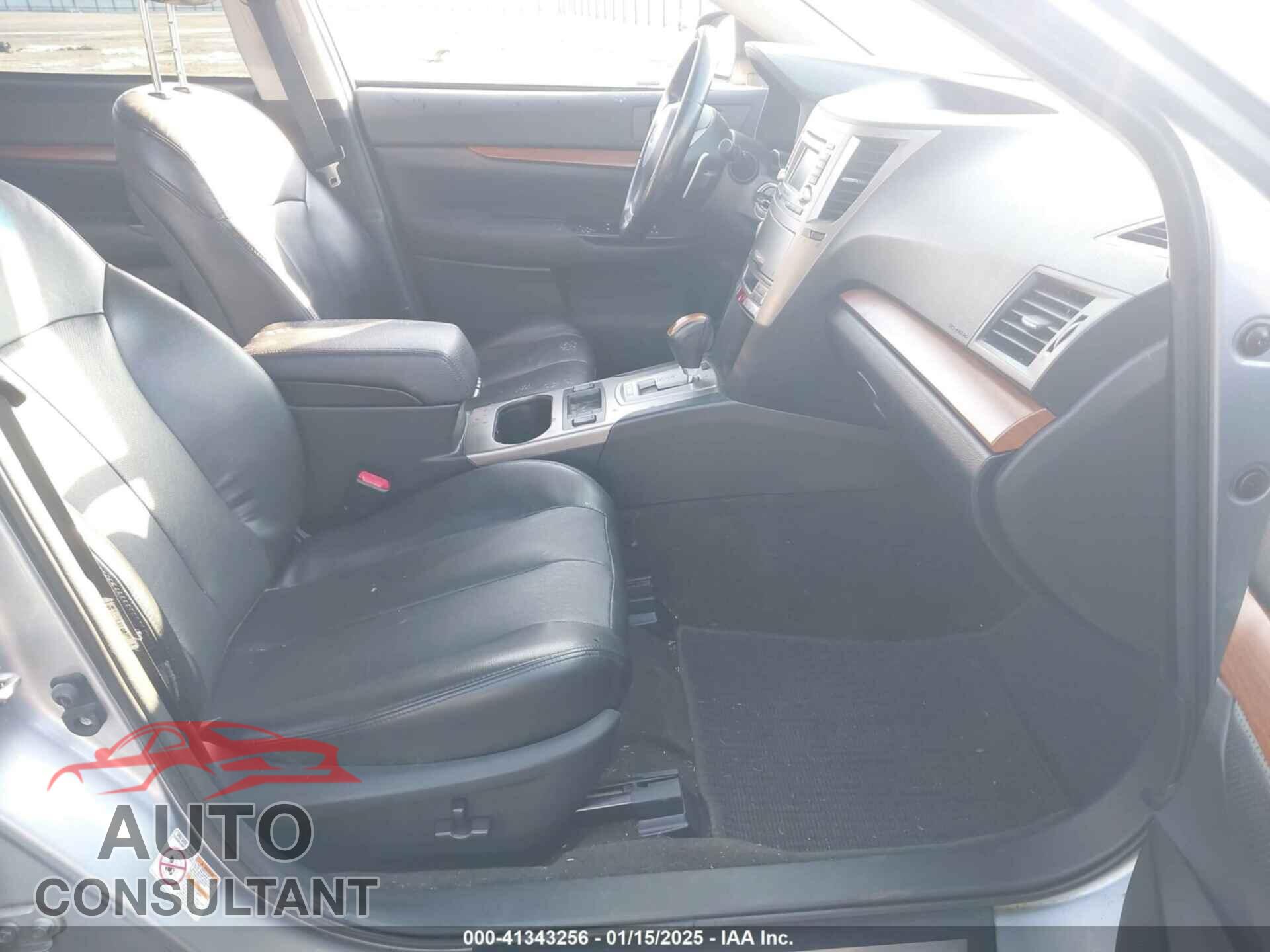 SUBARU OUTBACK 2014 - 4S4BRBLC3E3301511