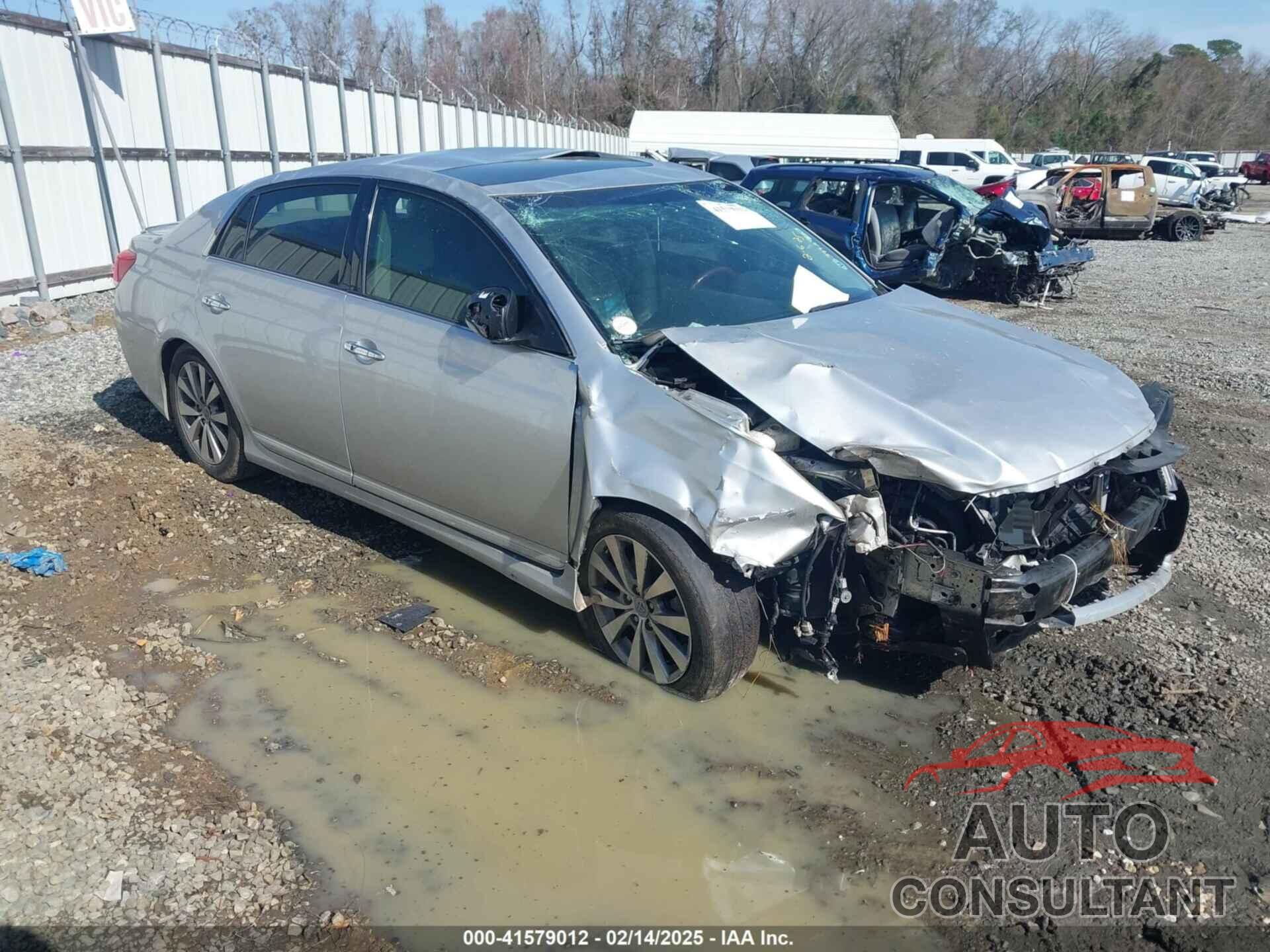TOYOTA AVALON 2011 - 4T1BK3DB8BU399246