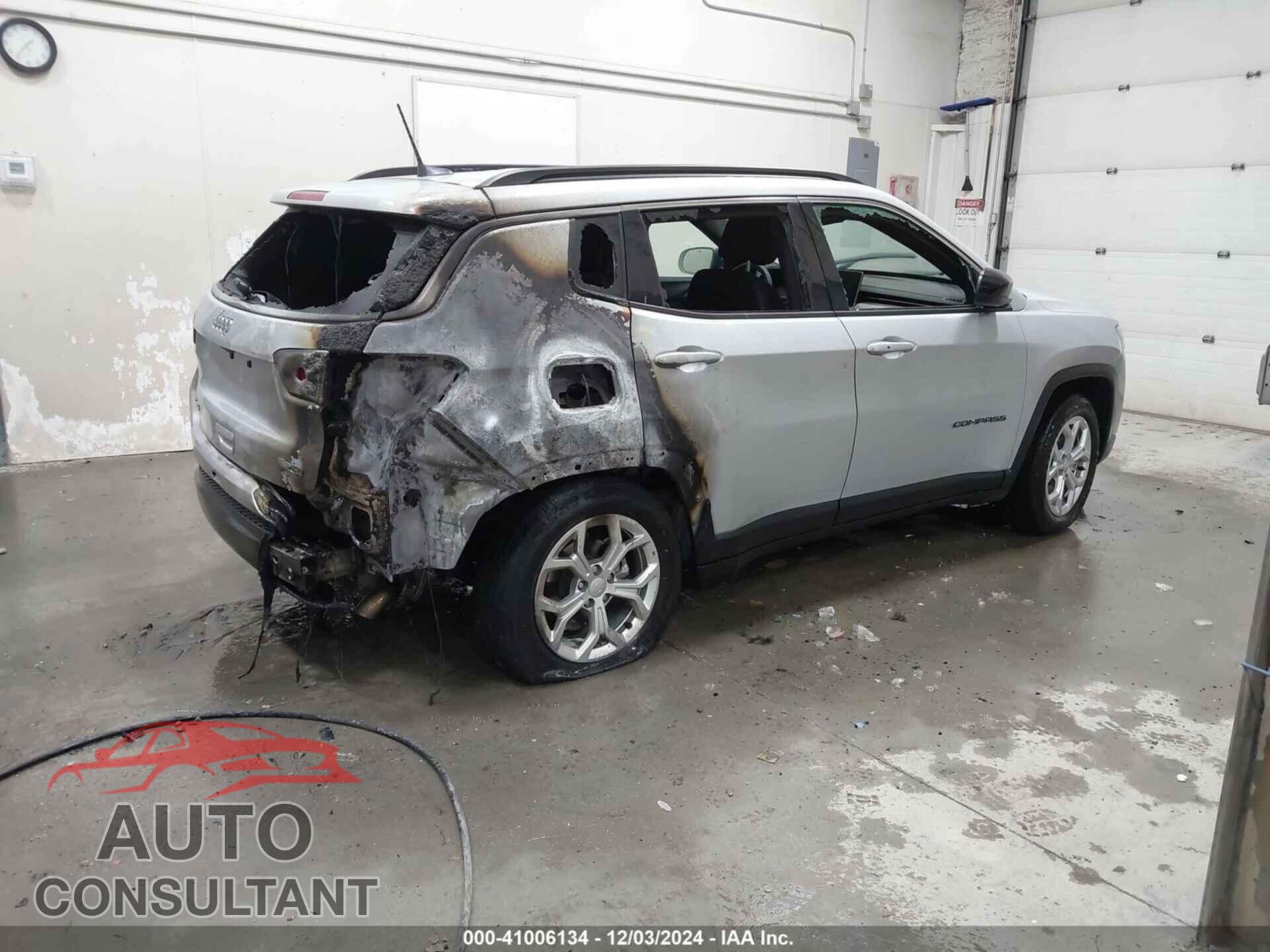 JEEP COMPASS 2024 - 3C4NJDBN4RT117910