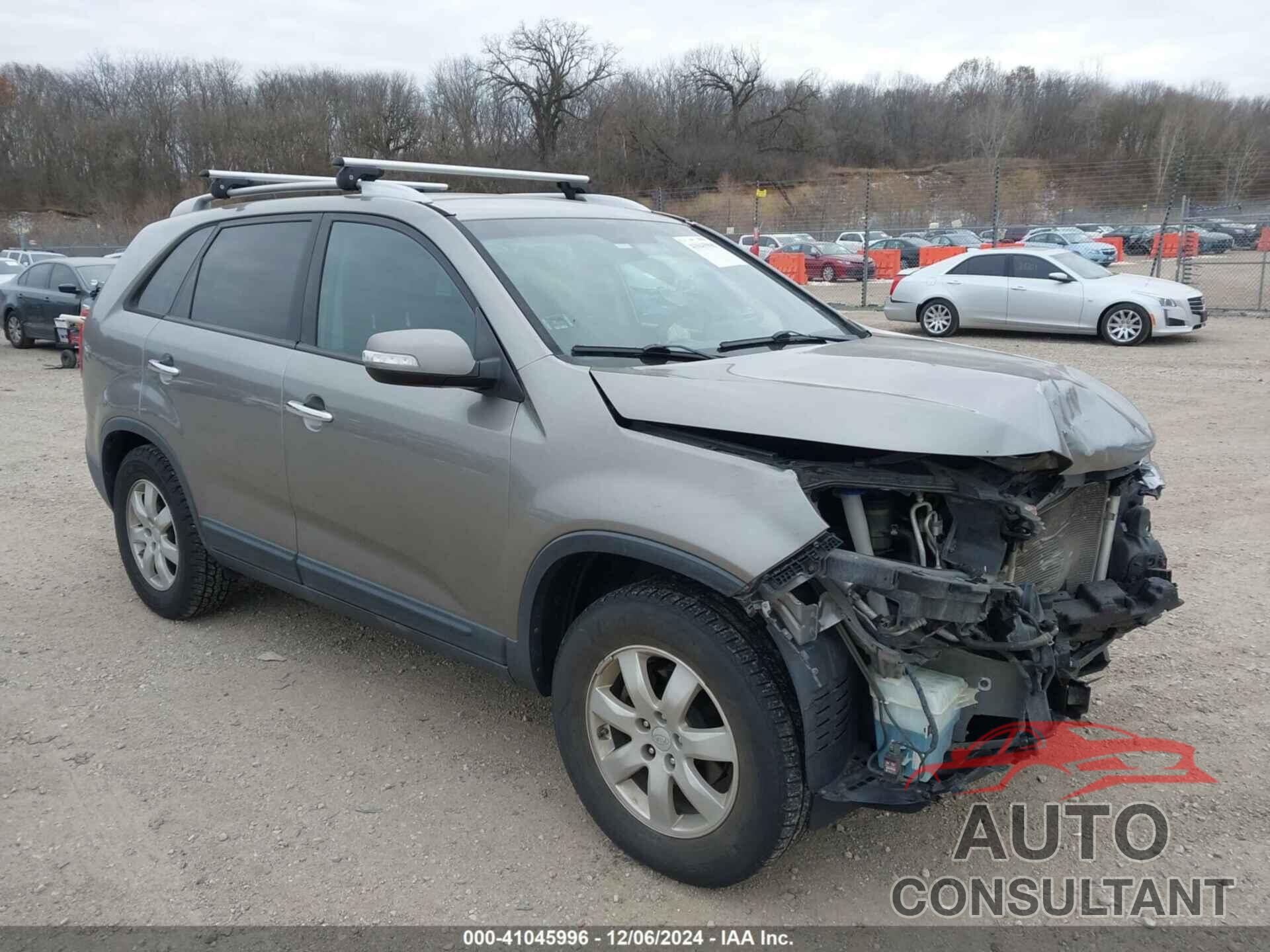 KIA SORENTO 2011 - 5XYKT4A13BG157727