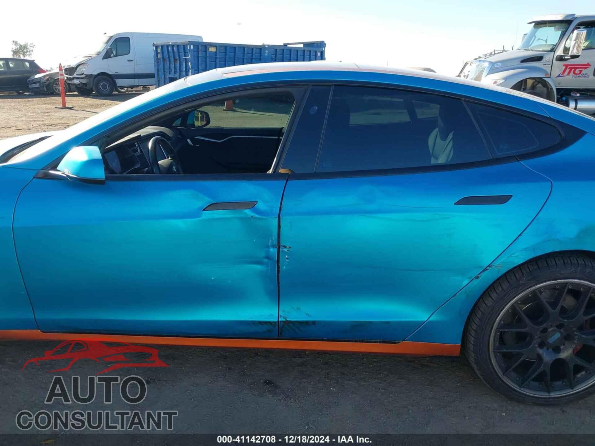 TESLA MODEL S 2017 - 5YJSA1E44HF233321