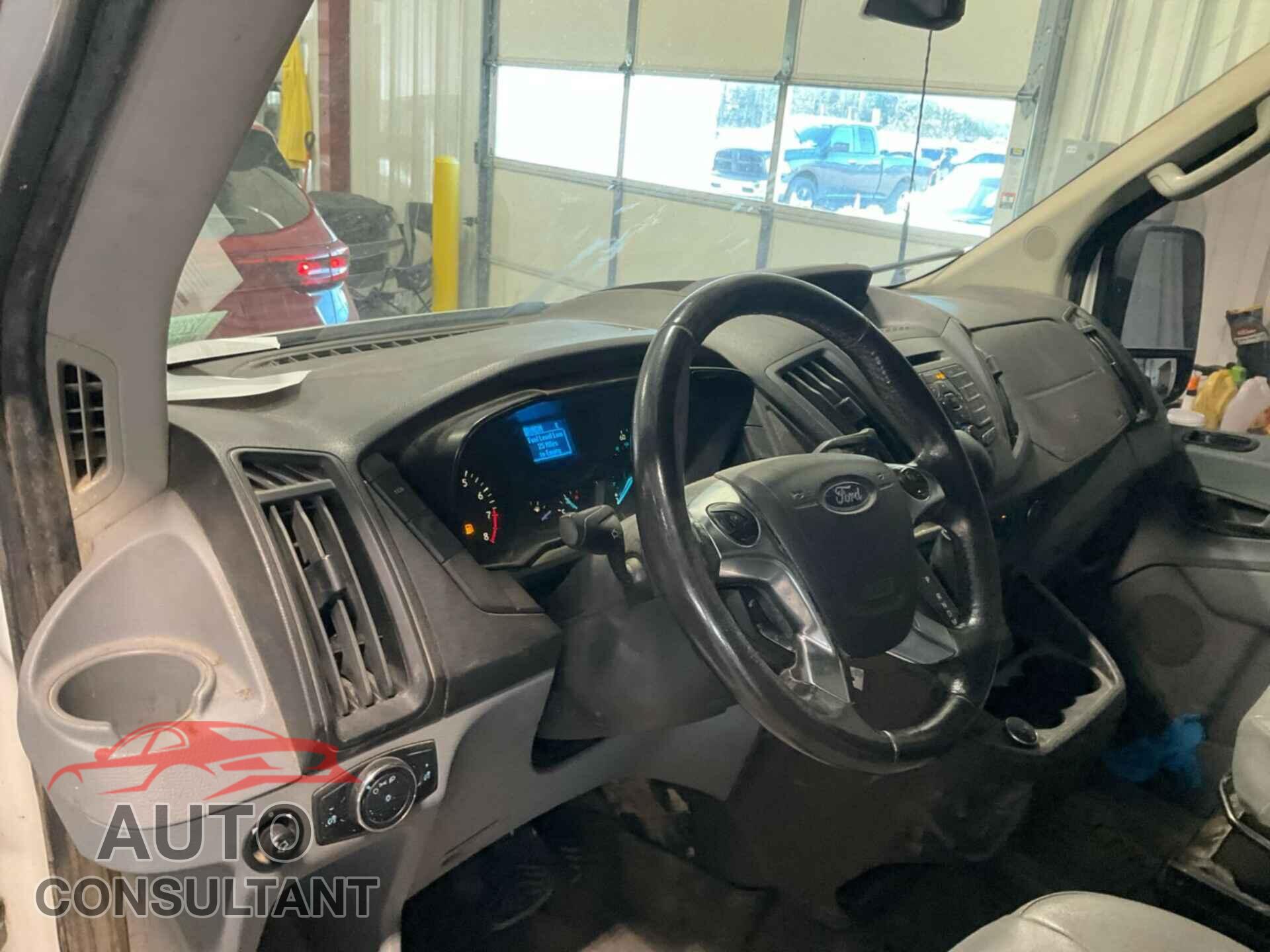 FORD TRANSIT 2017 - 1FTYR2CMXHKA03216
