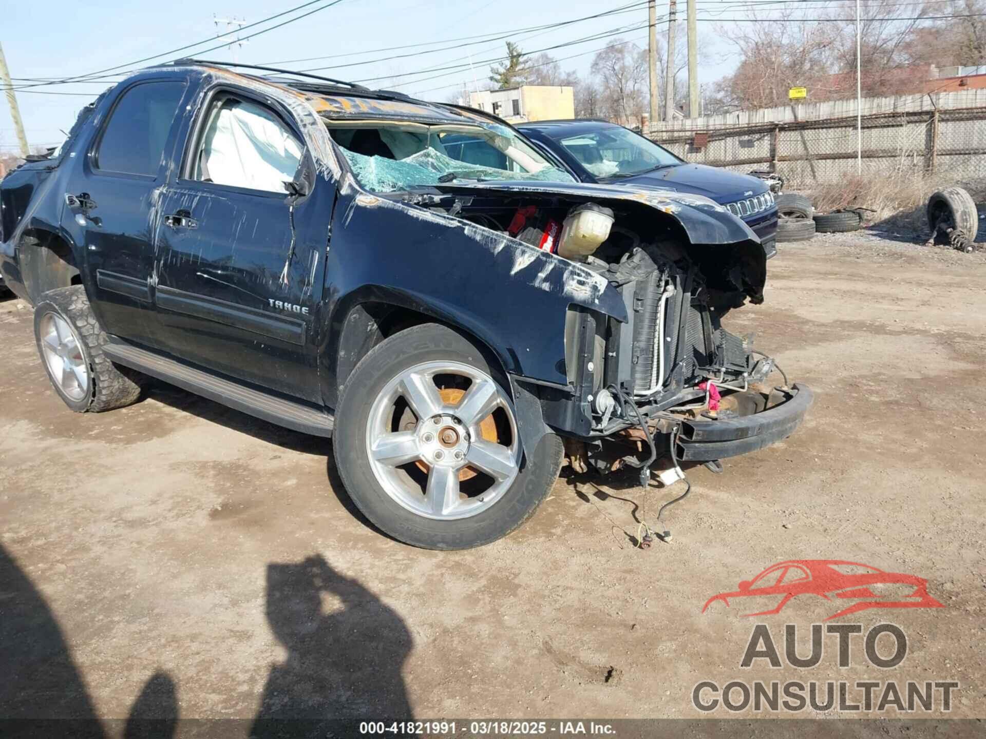 CHEVROLET TAHOE 2014 - 1GNSKBE09ER153851