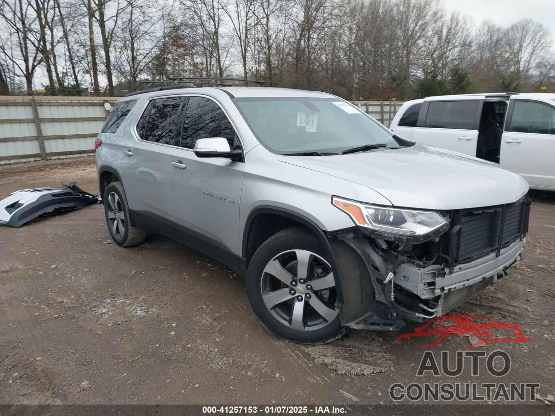 CHEVROLET TRAVERSE 2019 - 1GNERHKW1KJ236835