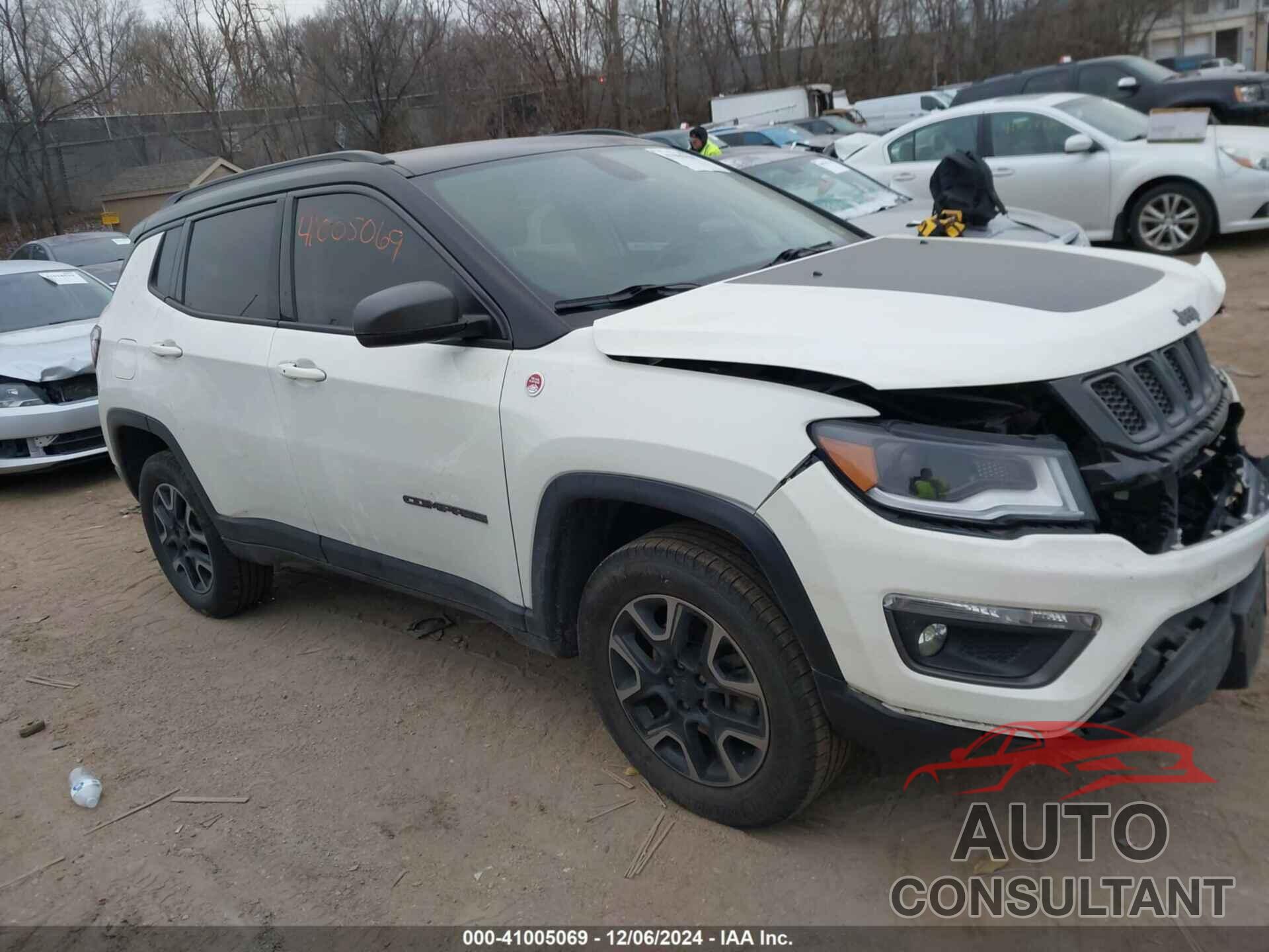 JEEP COMPASS 2019 - 3C4NJDDB0KT729501