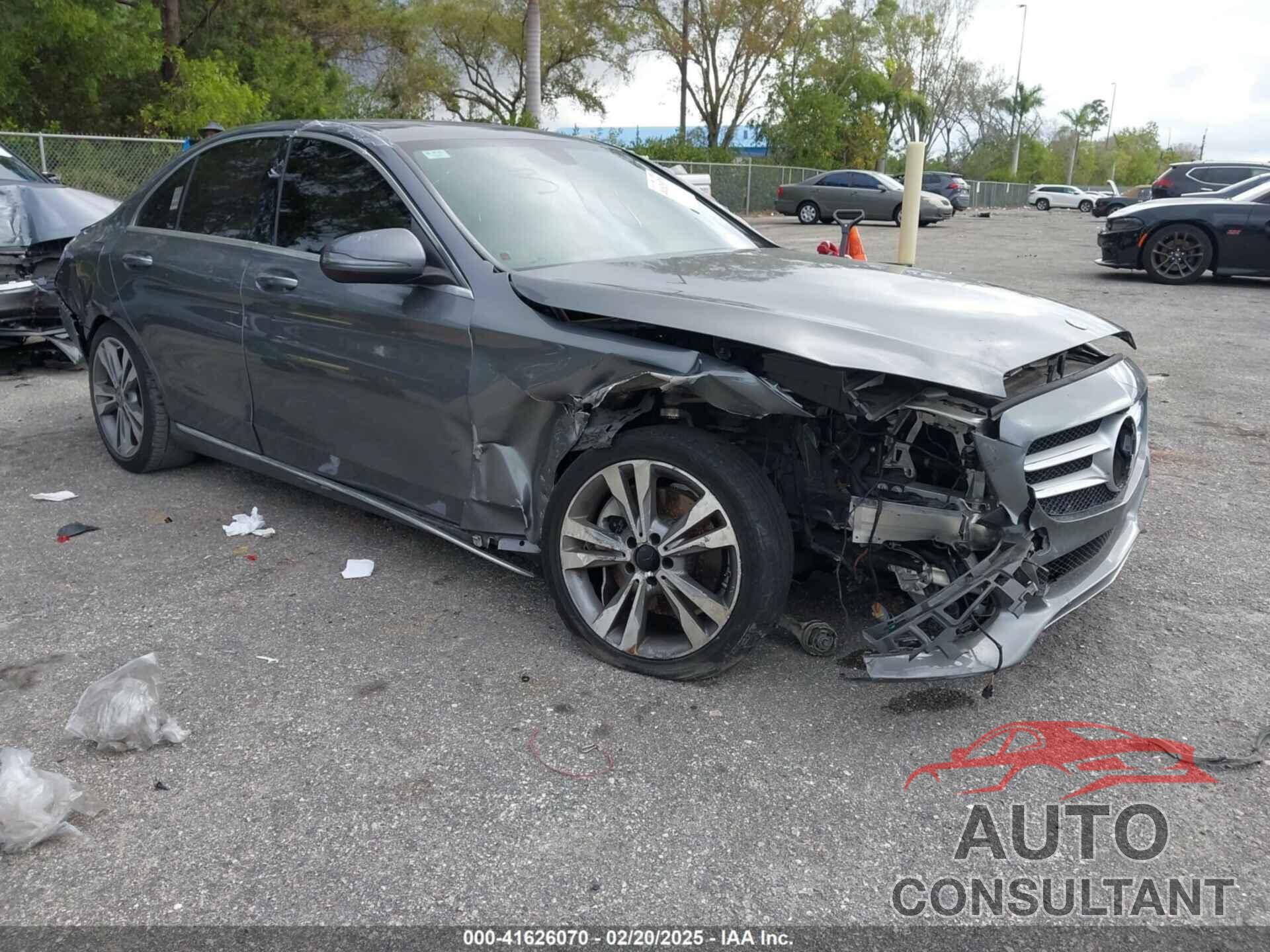 MERCEDES-BENZ C 300 2018 - 55SWF4JBXJU265610