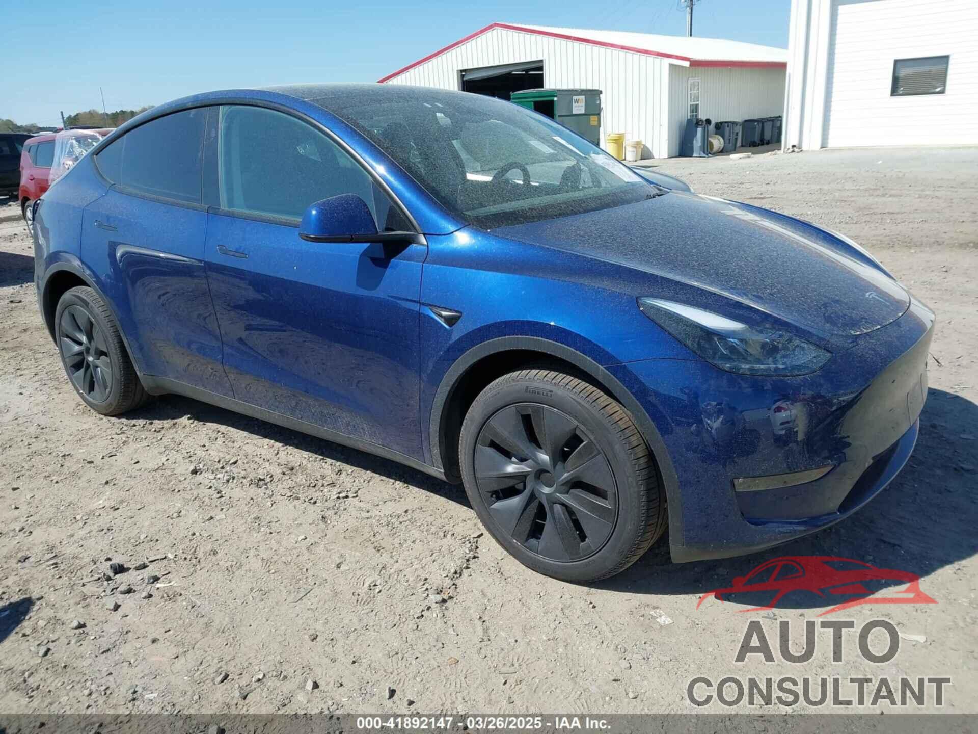 TESLA MODEL Y 2024 - 7SAYGDEE5RA329172