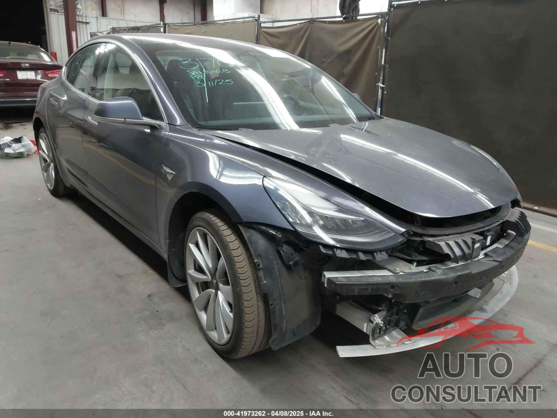 TESLA MODEL 3 2018 - 5YJ3E1EA9JF024211