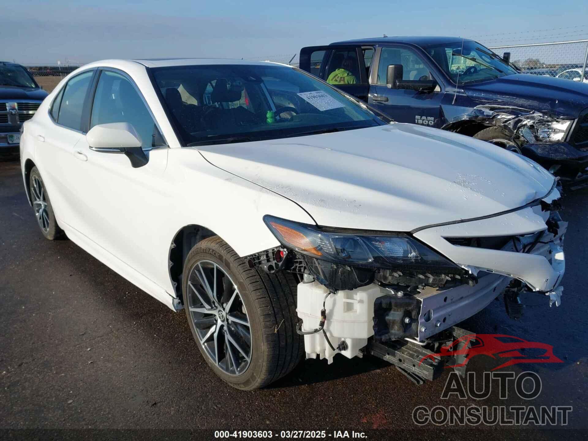TOYOTA CAMRY 2023 - 4T1T11AK8PU724243