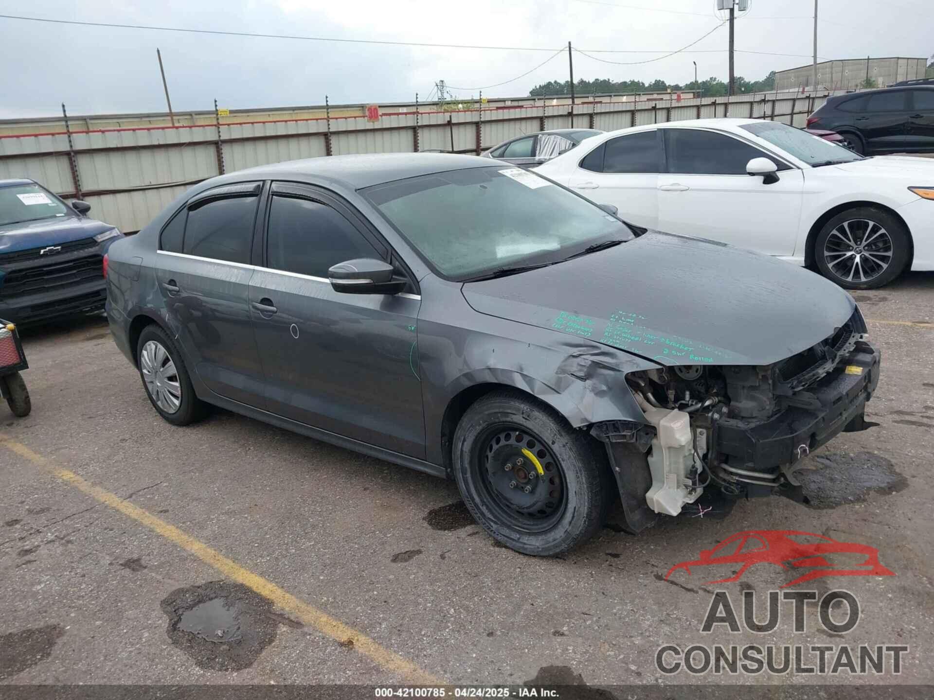 VOLKSWAGEN JETTA 2013 - 3VWDP7AJ2DM418282
