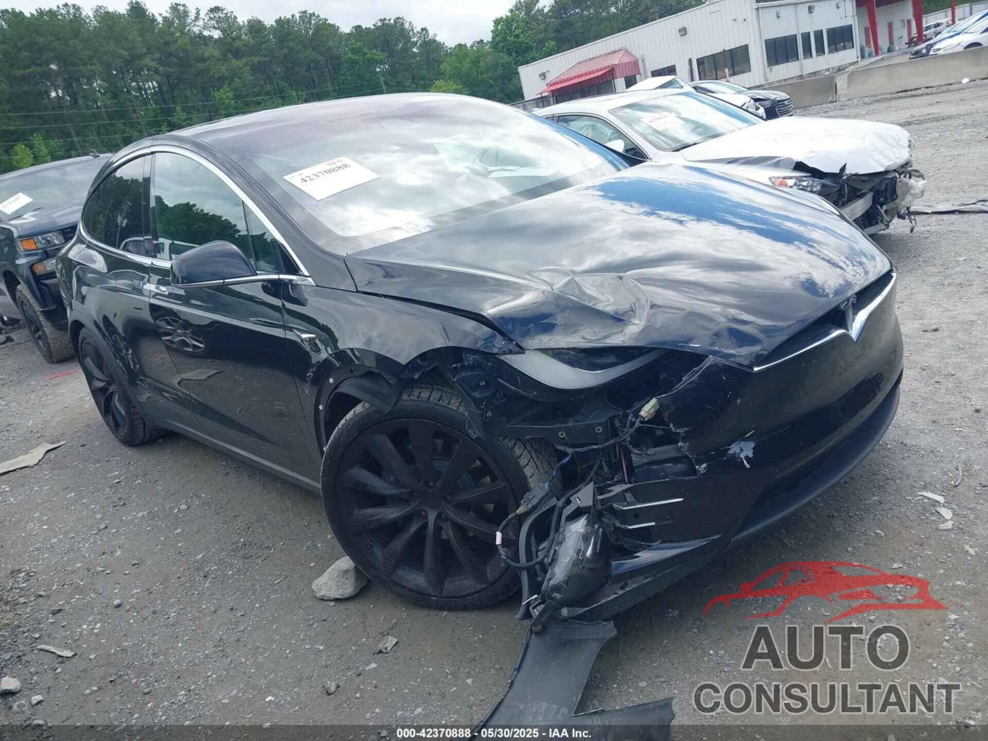 TESLA MODEL X 2018 - 5YJXCBE25JF100156
