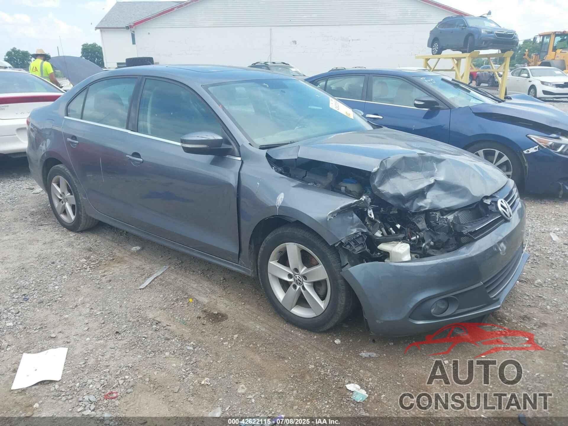 VOLKSWAGEN JETTA 2011 - 3VWLL7AJ8BM126110