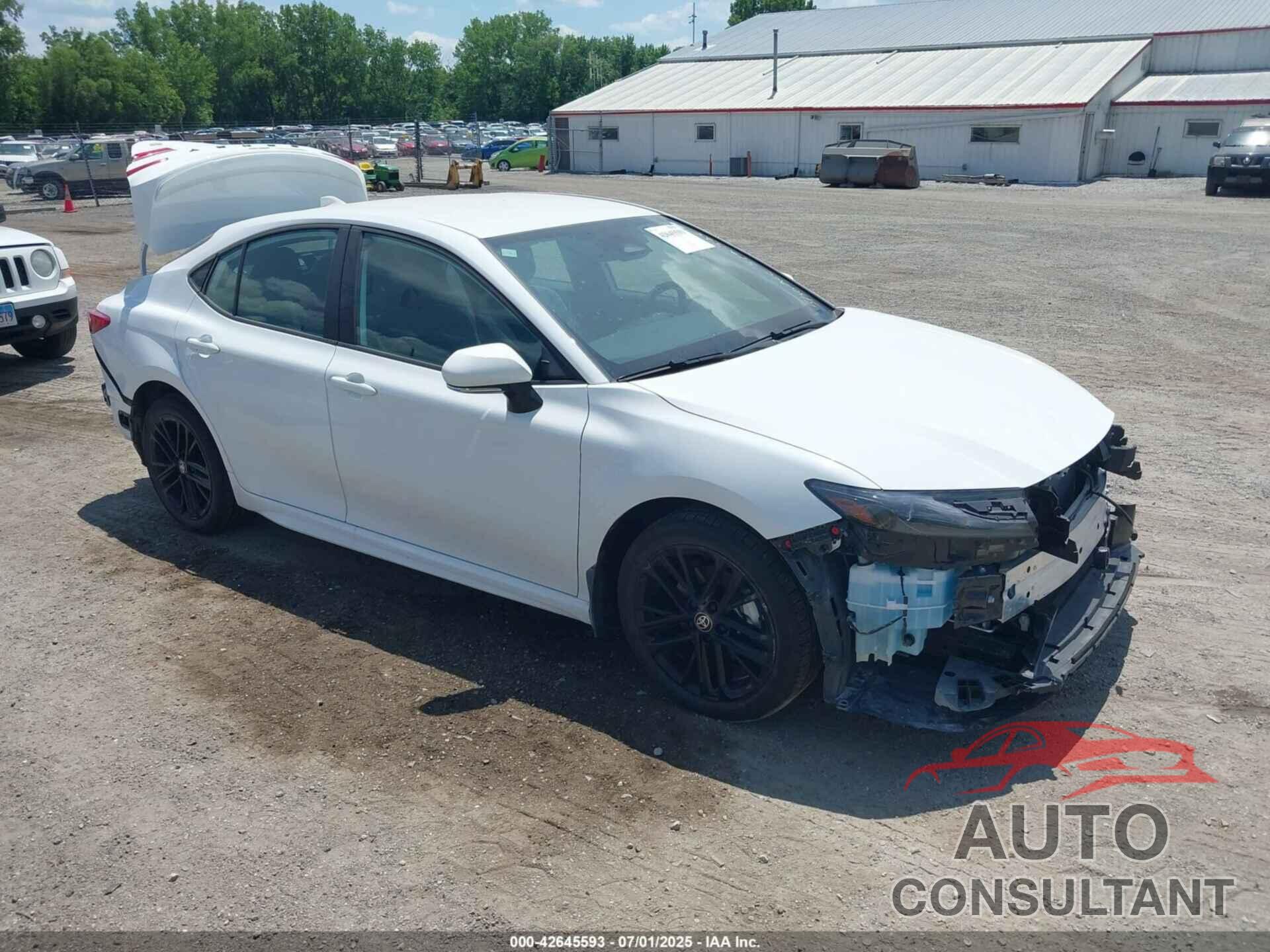 TOYOTA CAMRY 2025 - 4T1DBADK8SU512528