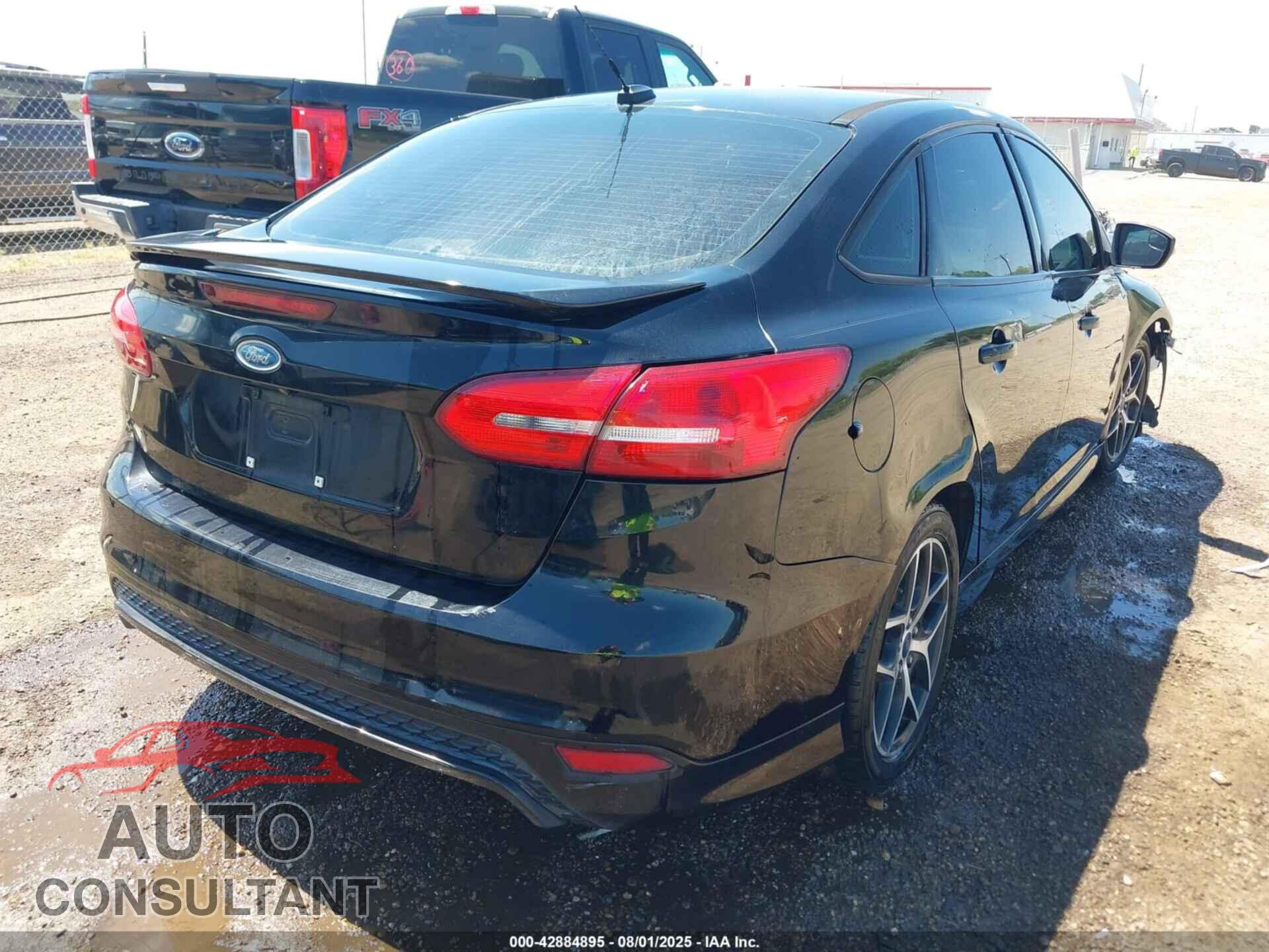 FORD FOCUS 2016 - 1FADP3F27GL360940