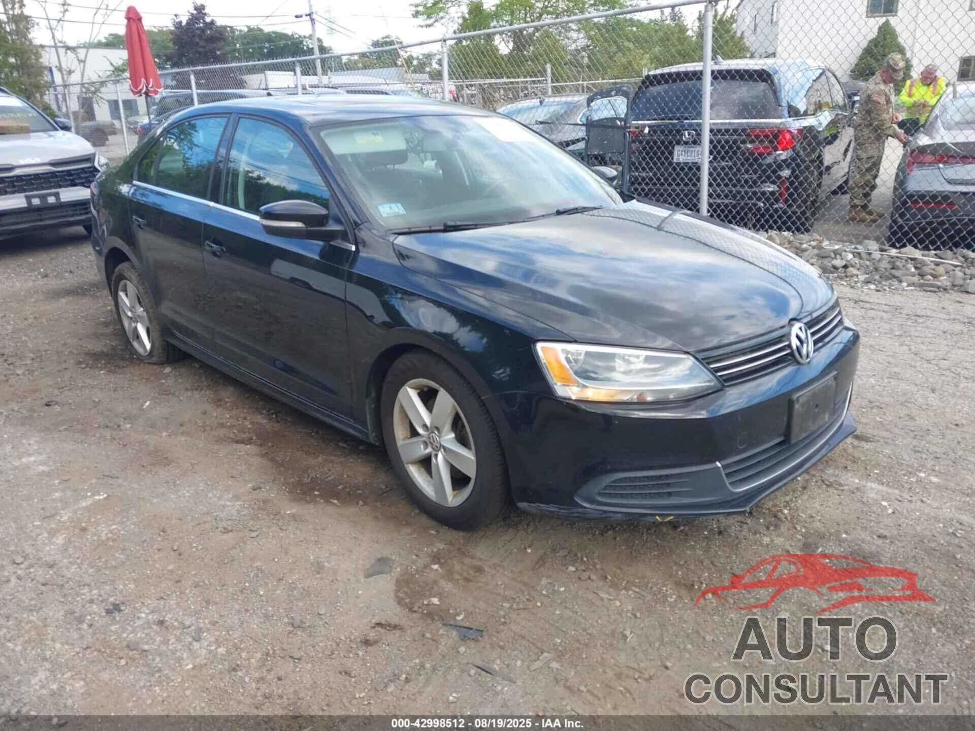 VOLKSWAGEN JETTA 2013 - 3VWLL7AJ2DM372735
