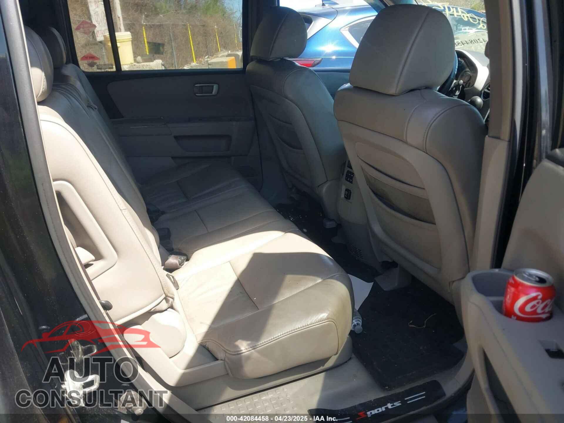 HONDA PILOT 2009 - 5FNYF48579B007700