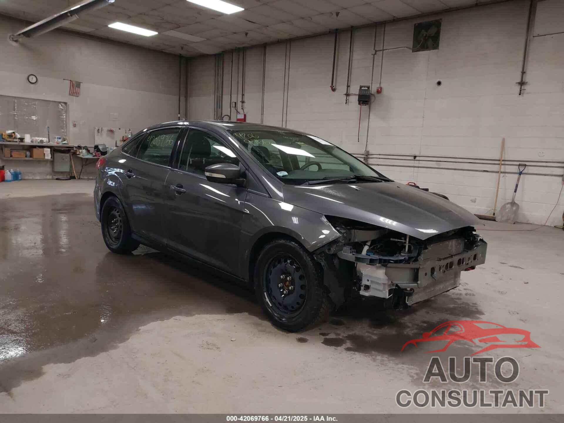 FORD FOCUS 2015 - 1FADP3F24FL362109