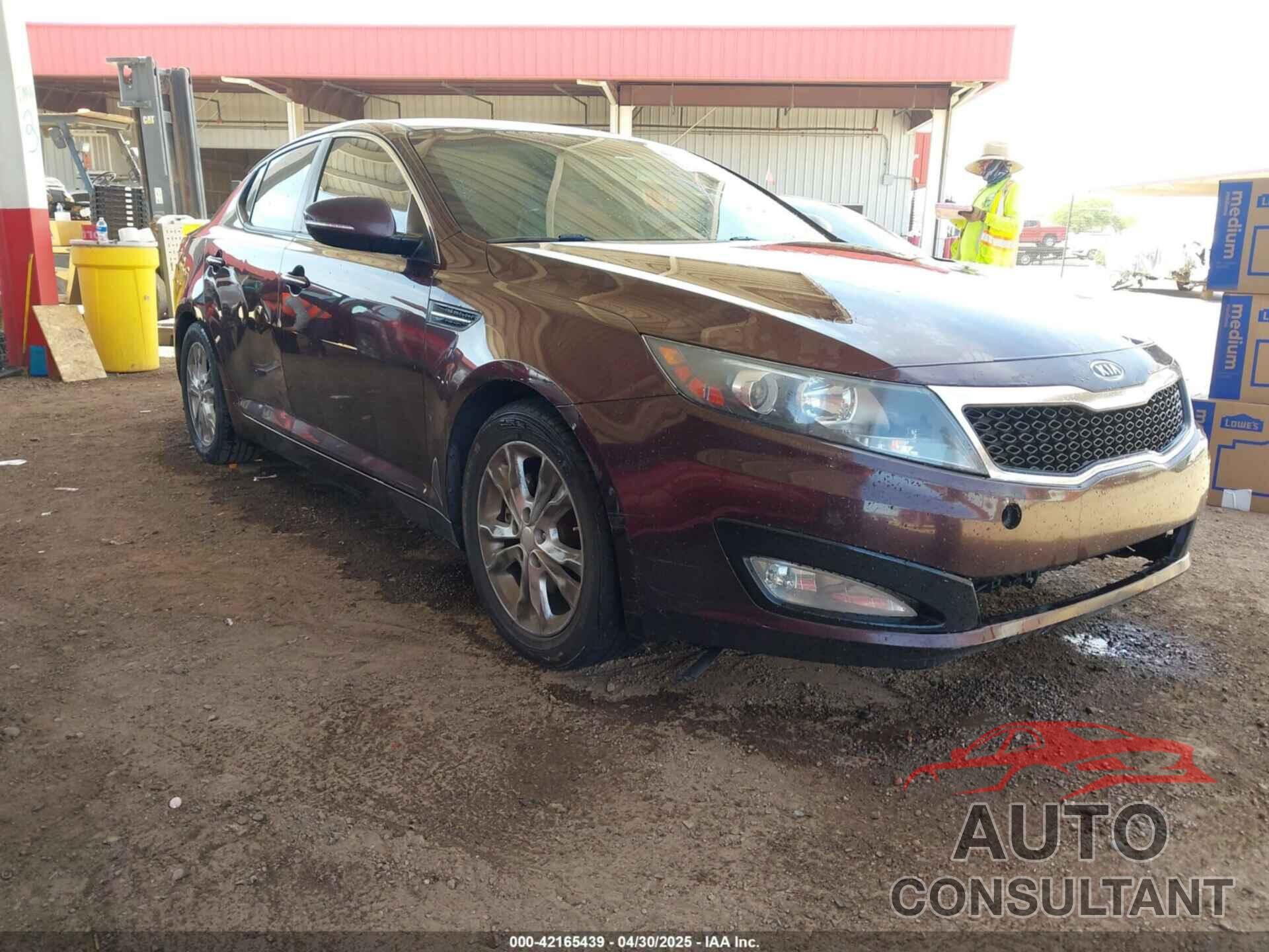 KIA OPTIMA 2011 - KNAGN4A79B5079870