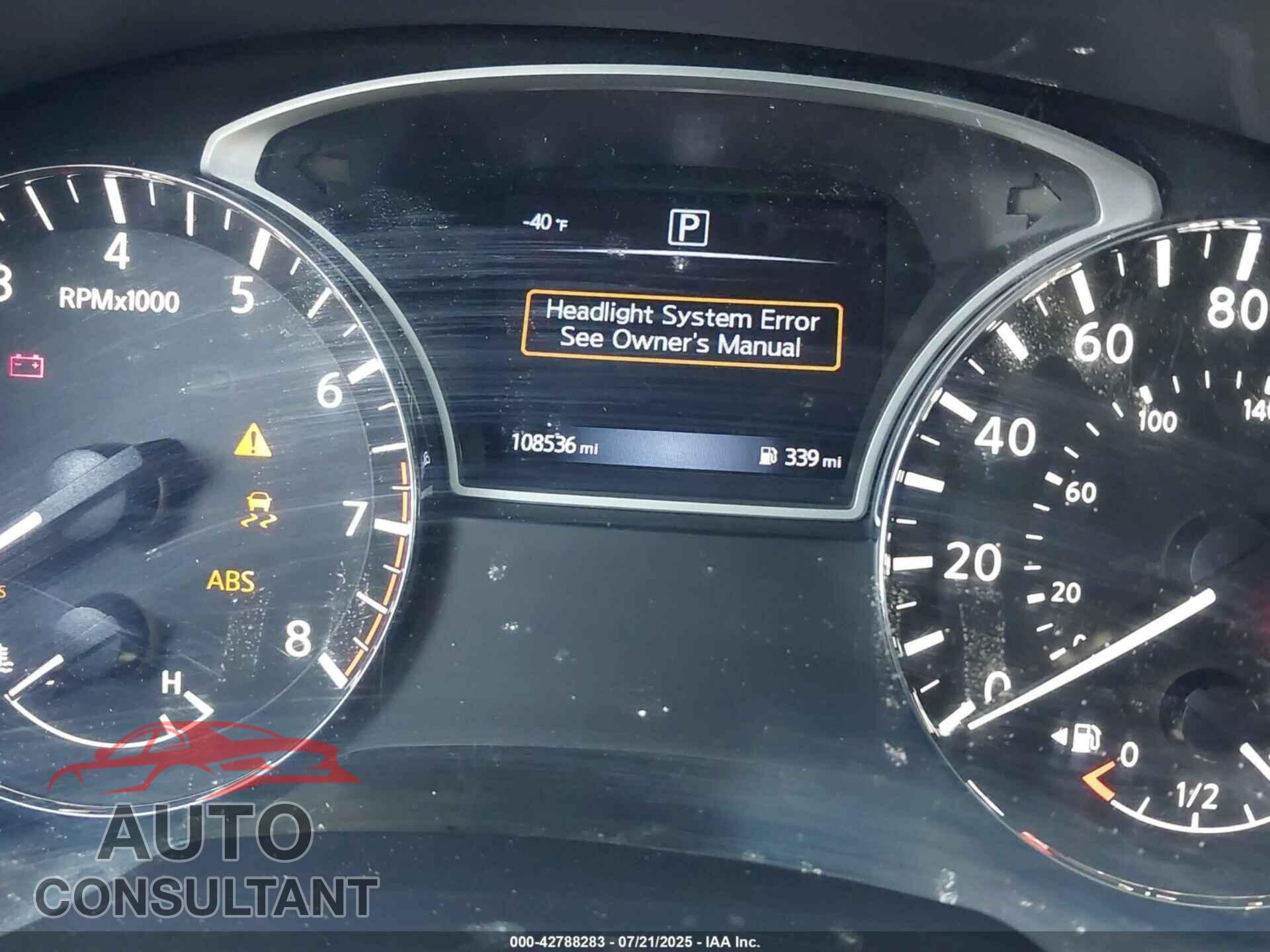 NISSAN PATHFINDER 2020 - 5N1DR2CN9LC621889