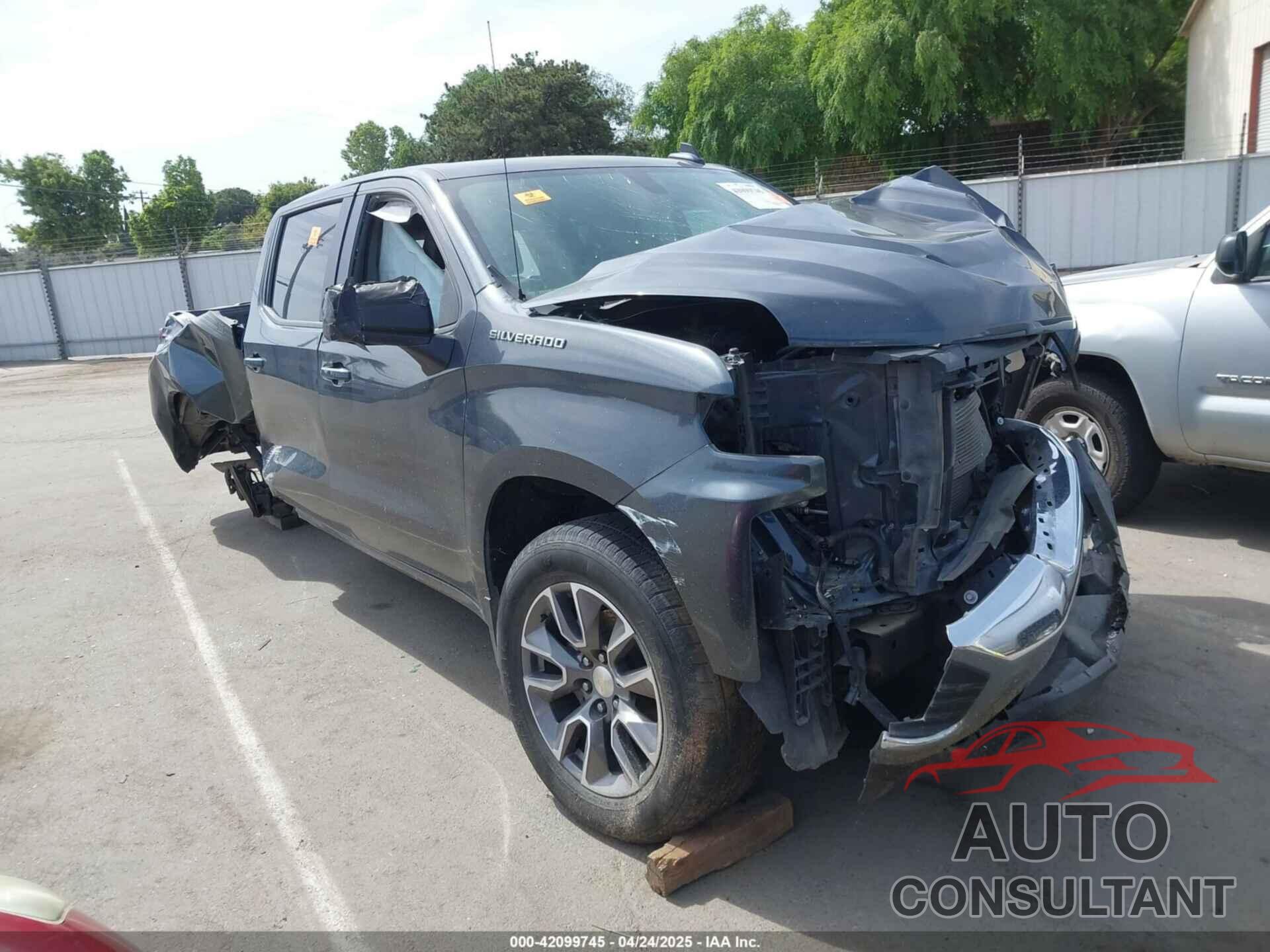 CHEVROLET SILVERADO 1500 2021 - 1GCPWCEDXMZ333592