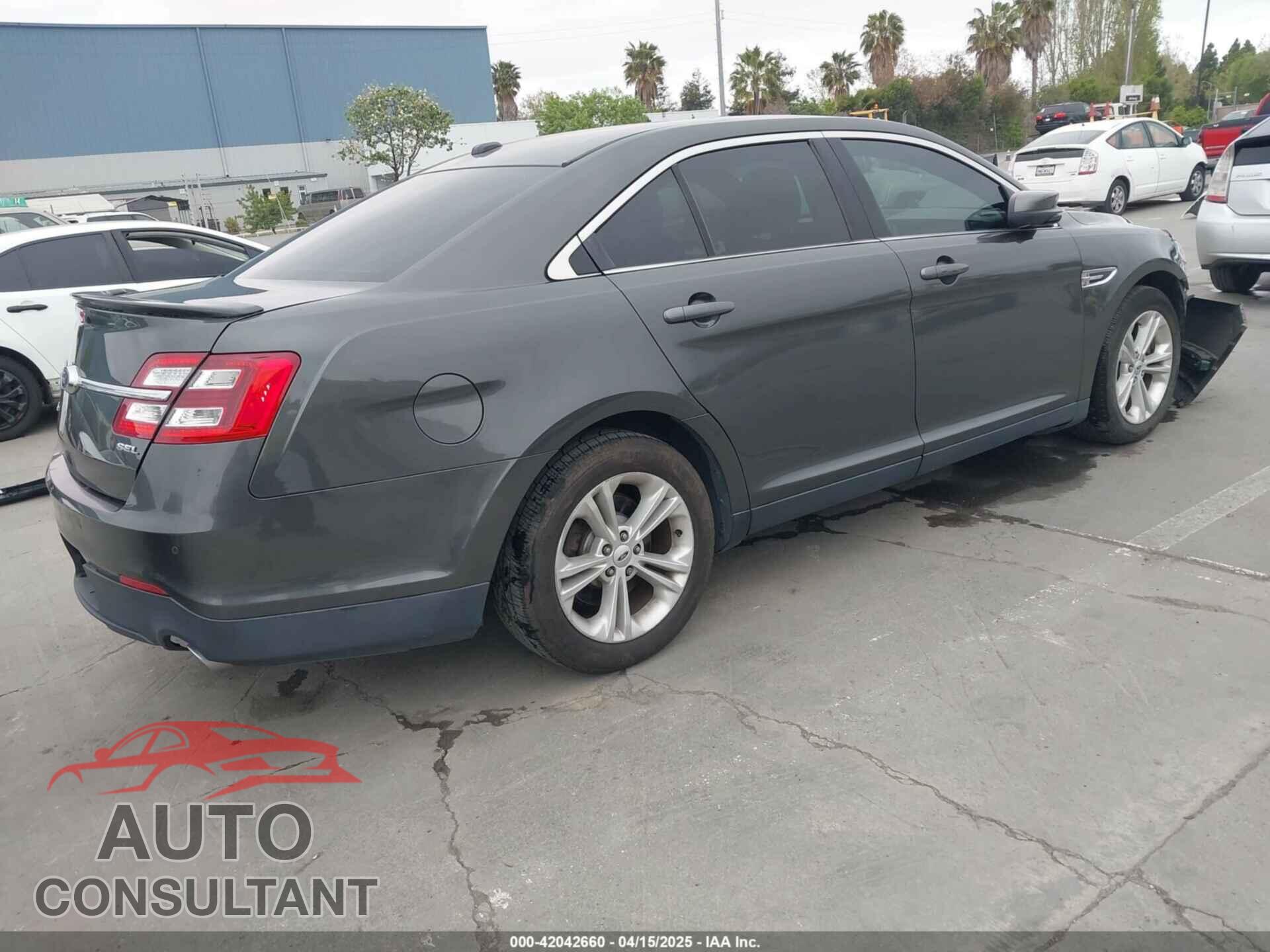 FORD TAURUS 2017 - 1FAHP2E83HG117296