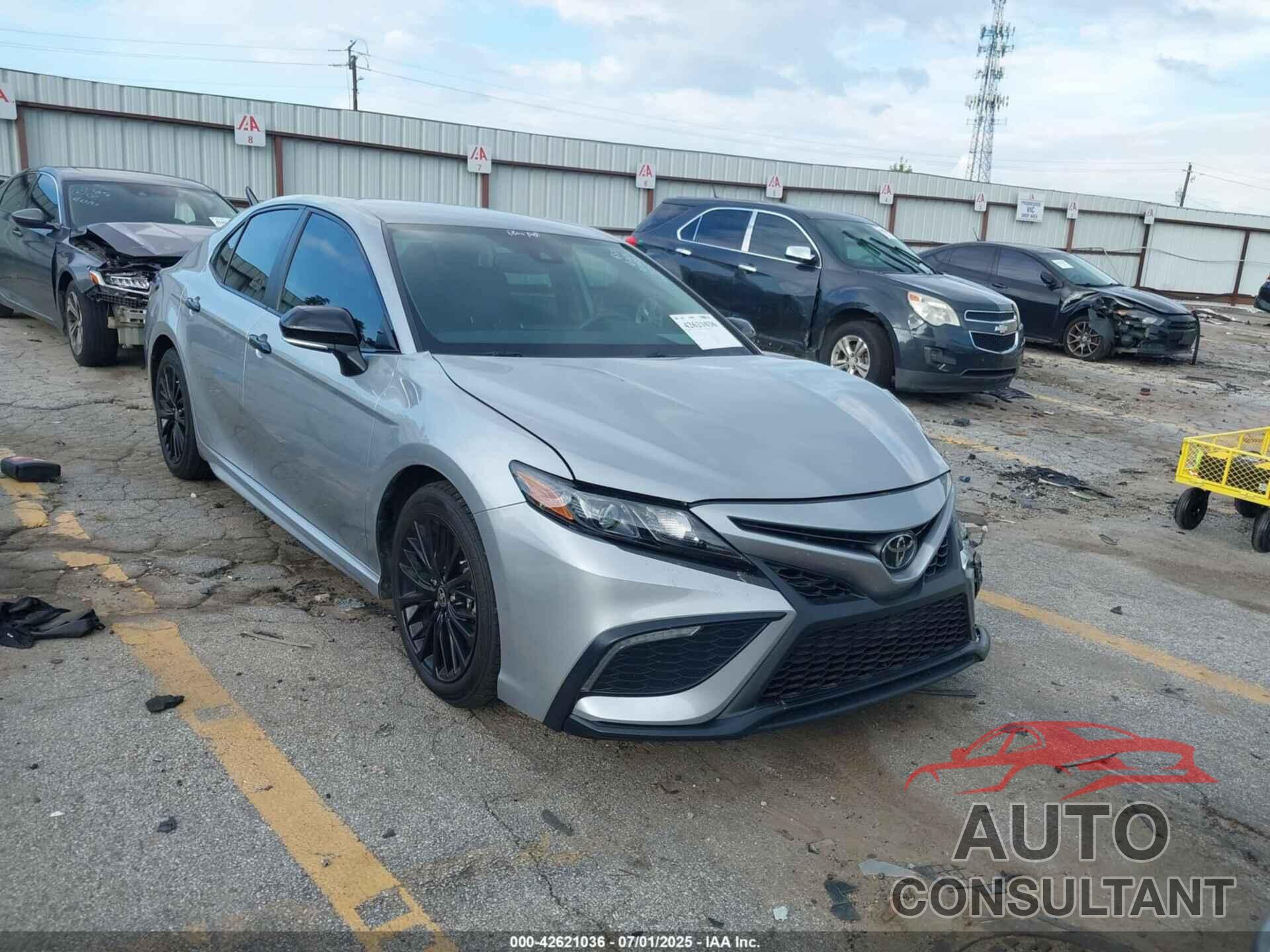 TOYOTA CAMRY 2022 - 4T1T11AK9NU044753