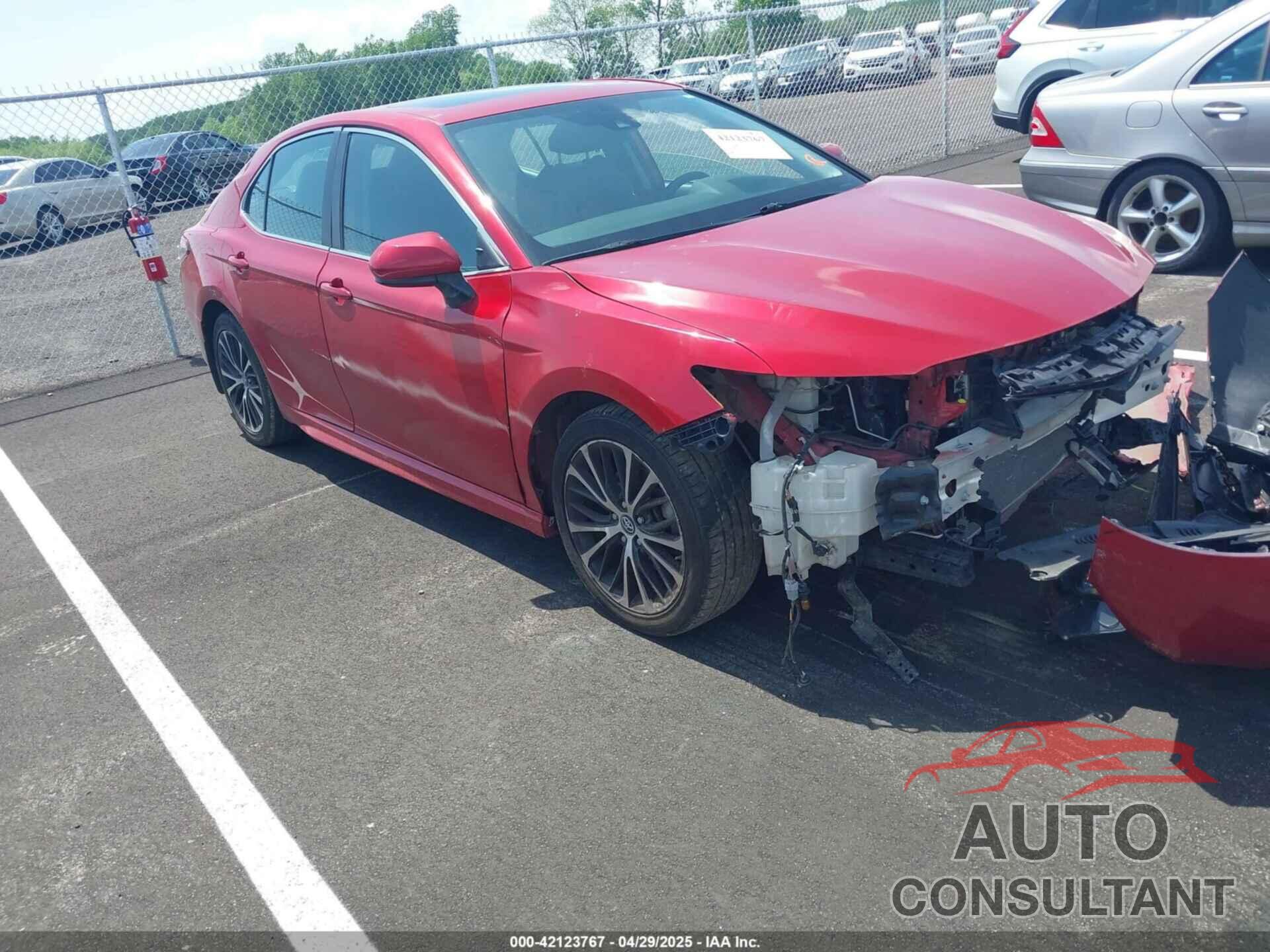 TOYOTA CAMRY 2019 - 4T1B11HK0KU267258