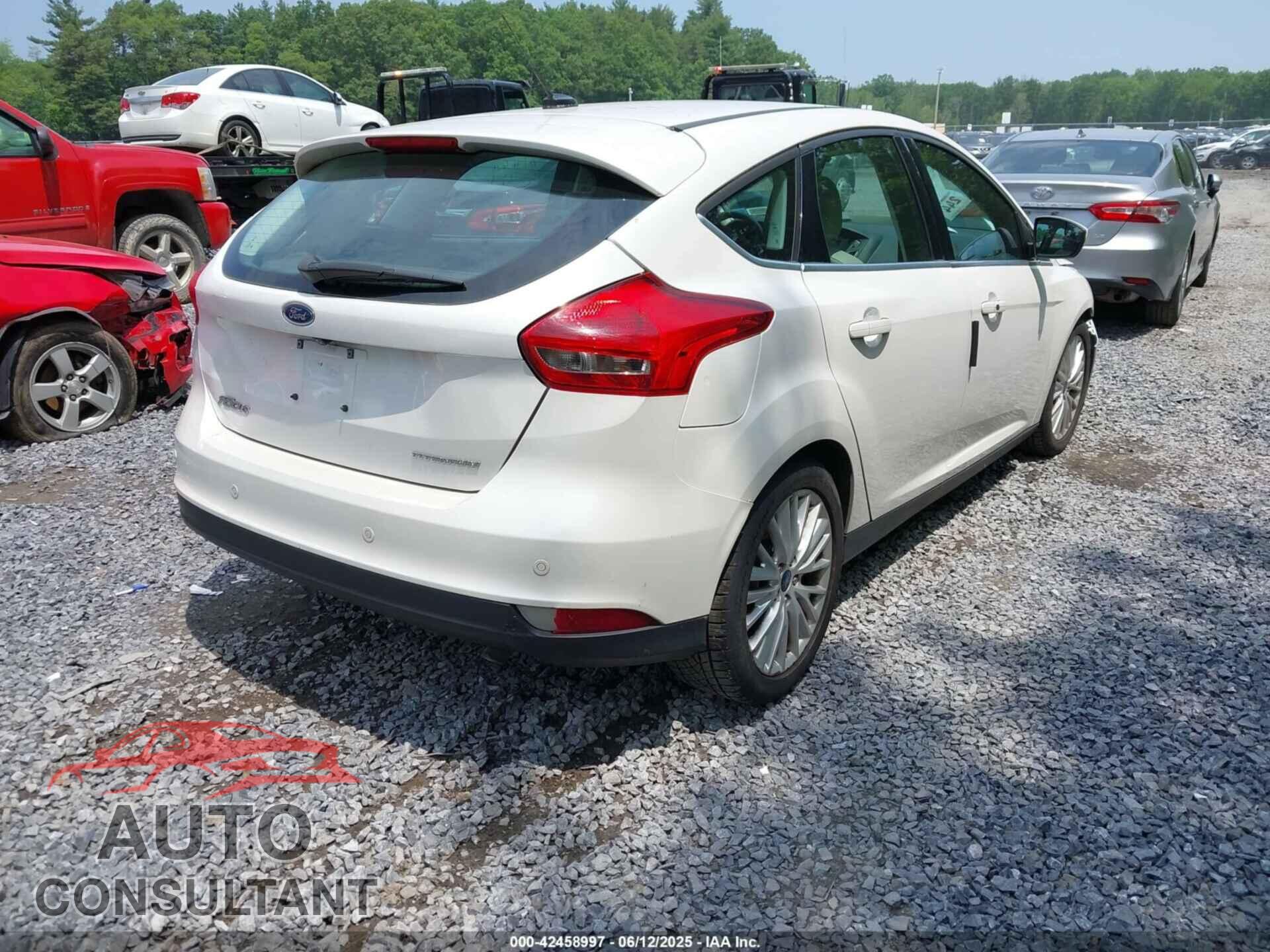 FORD FOCUS 2016 - 1FADP3N26GL332709