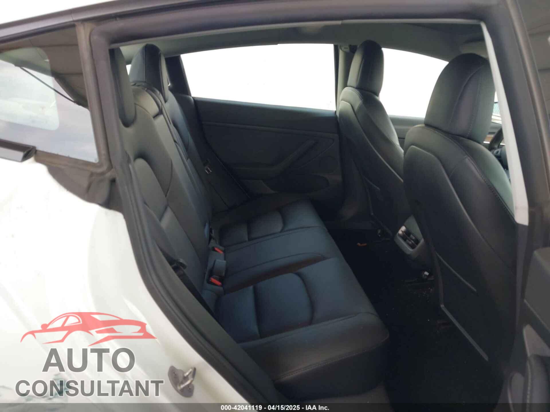 TESLA MODEL 3 2022 - 5YJ3E1EA5NF299550