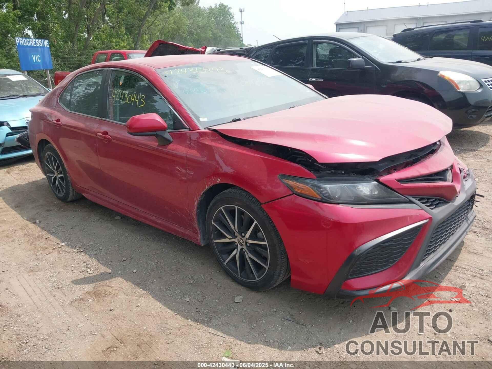 TOYOTA CAMRY 2021 - 4T1G11AK6MU471551